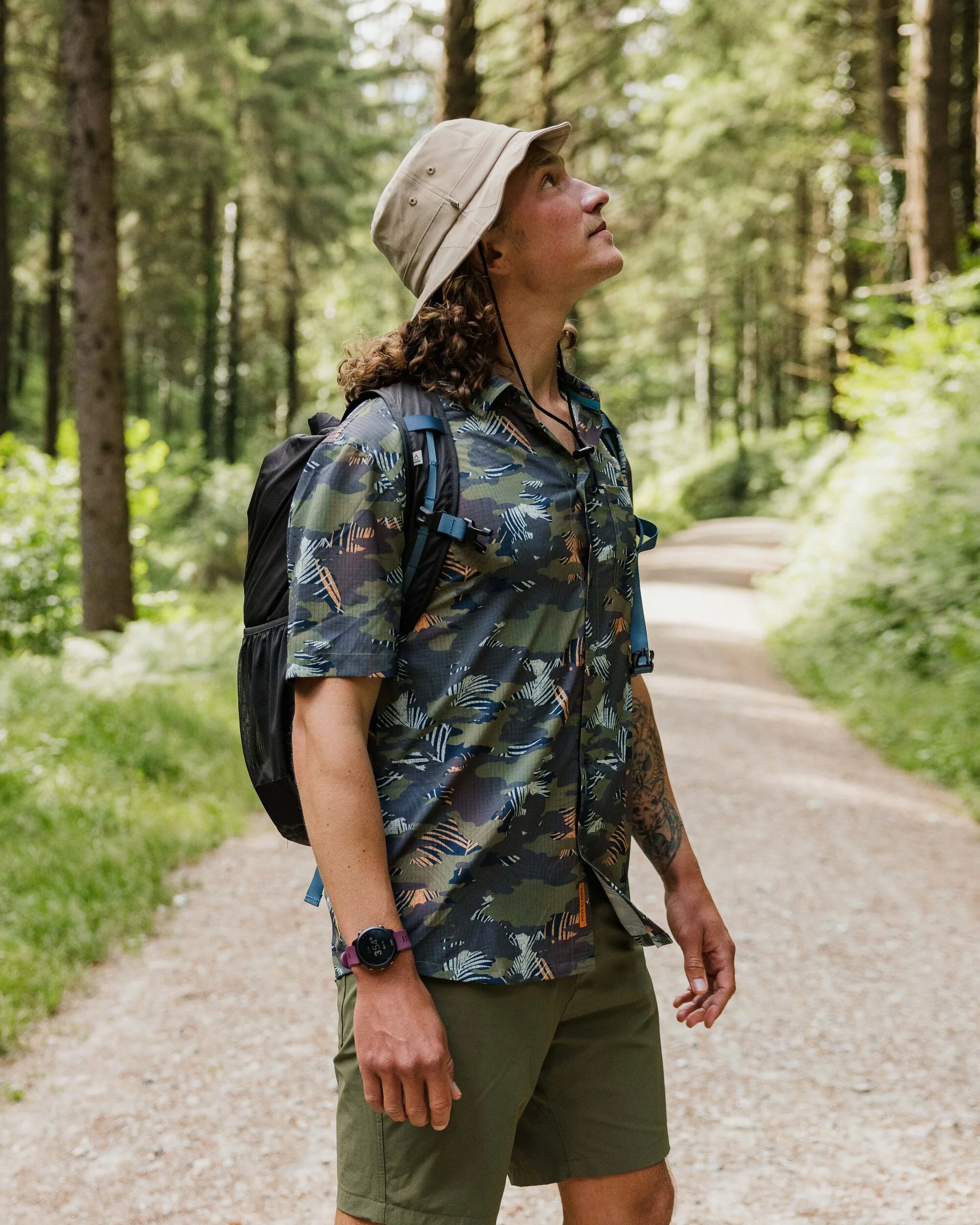 365 Active Shirt - Palm Camo Apricot - Image 3