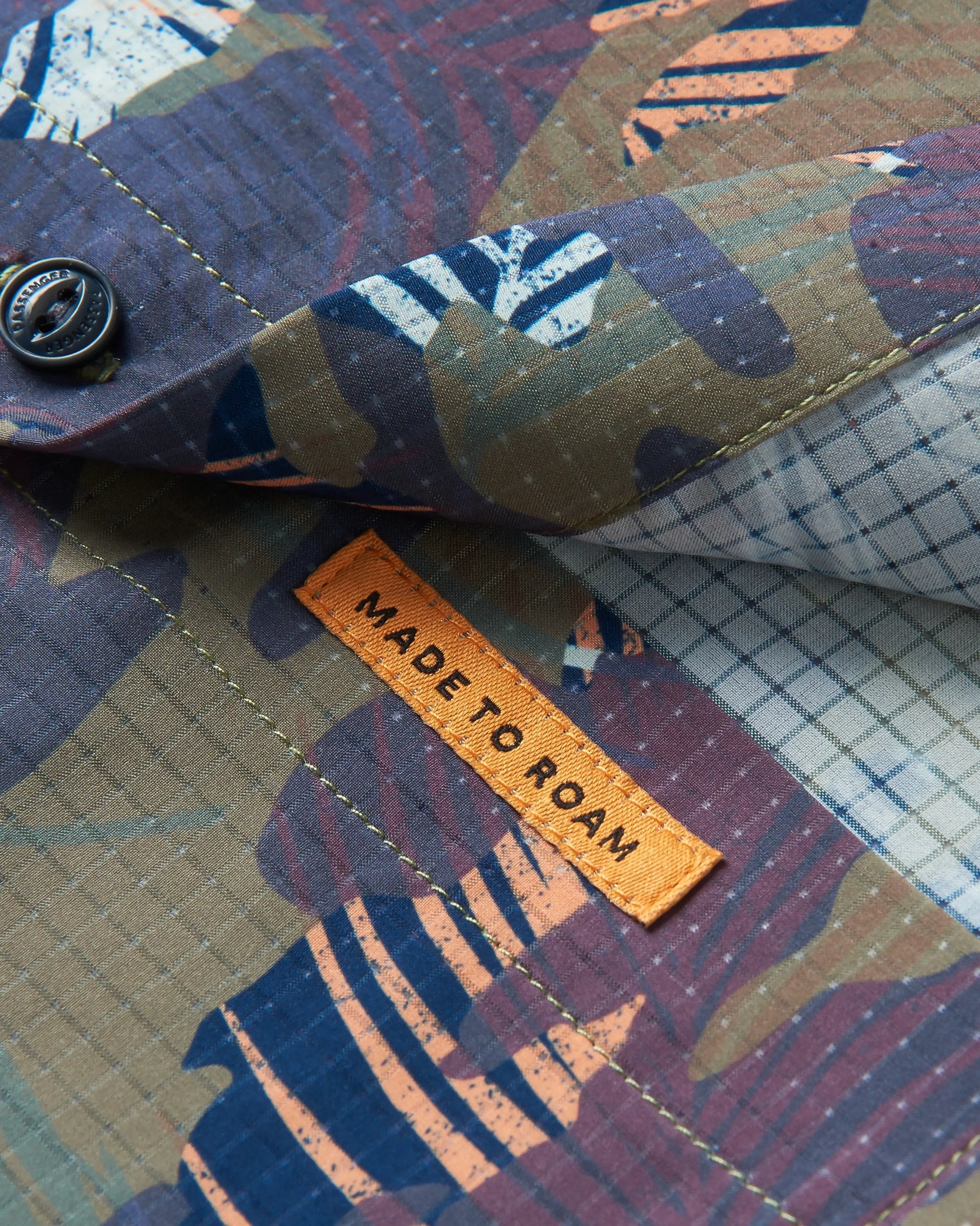 365 Active Shirt - Palm Camo Apricot - Image 7