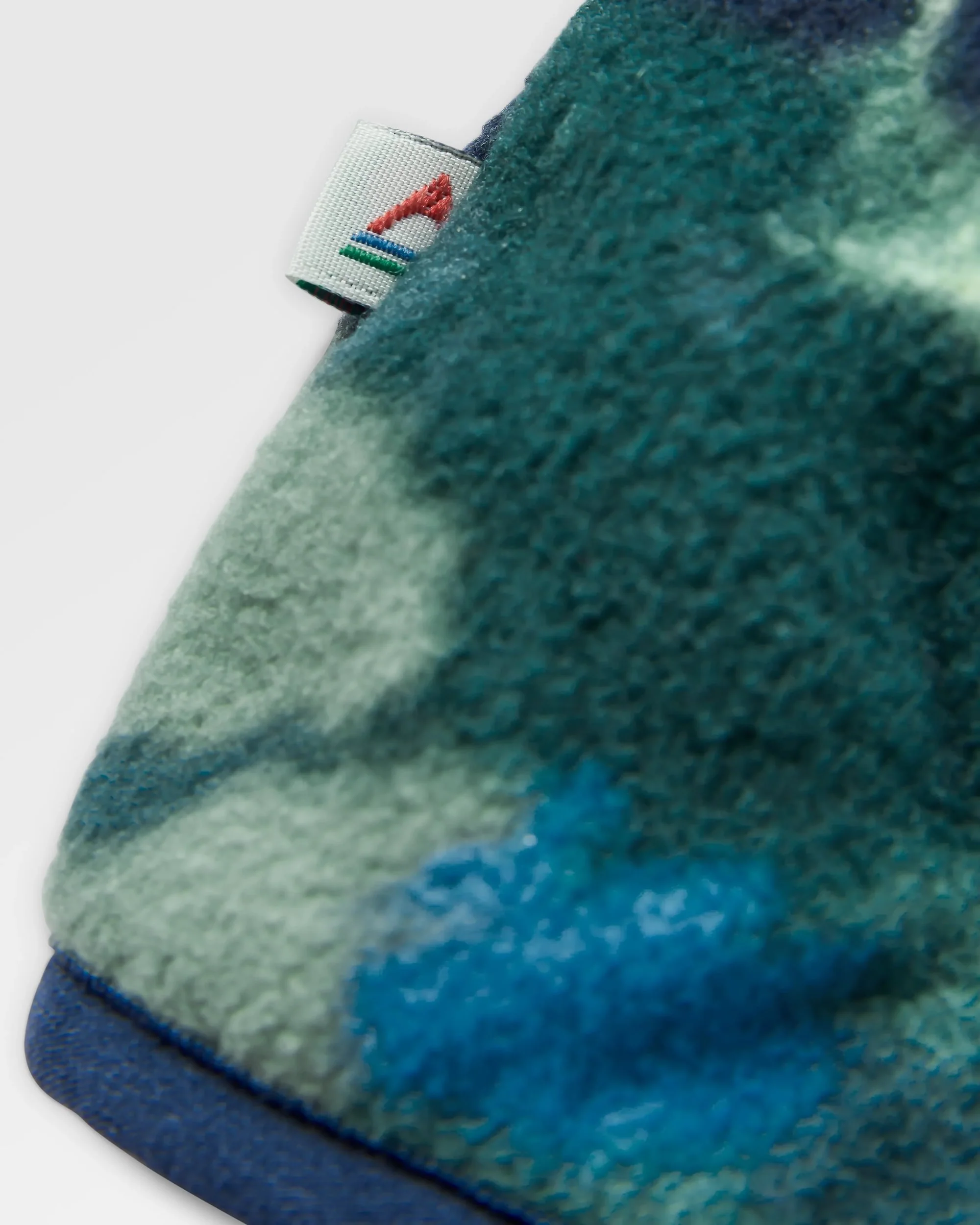 Adrift Polar Fleece - Alpine Camo Rain Forest - Image 10