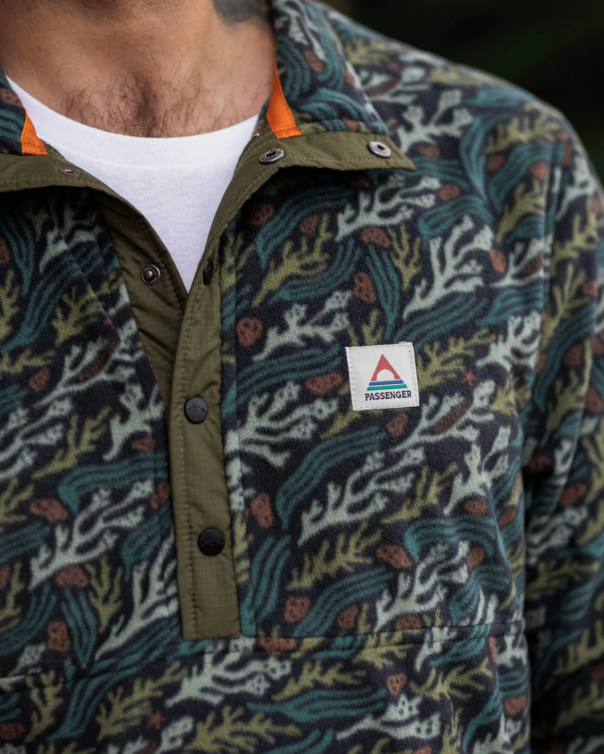 Adrift Polar Fleece - Ocean Current Black - Image 5