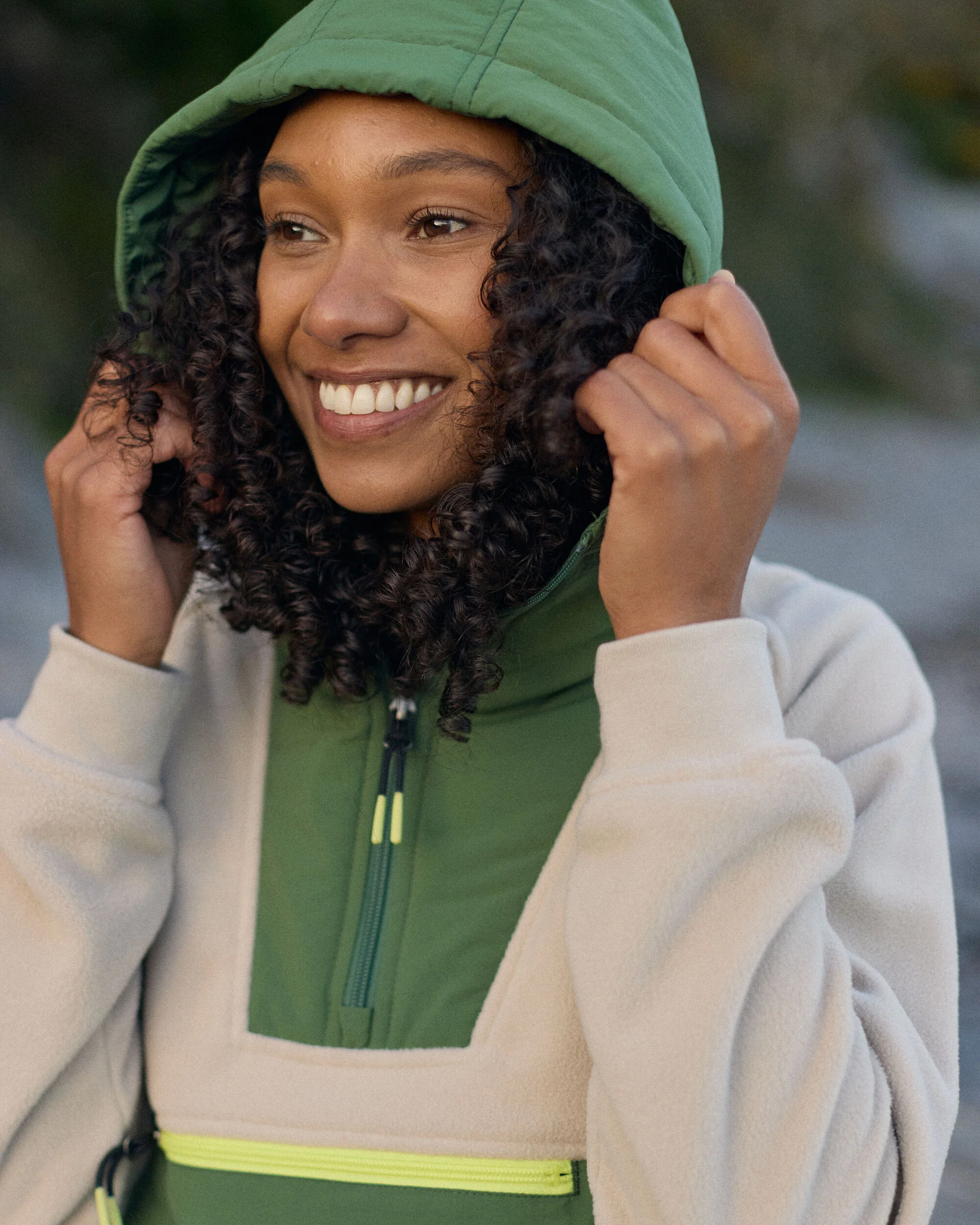 Alexander Hooded Polartec® Fleece - Feather/Wild Green - Image 4