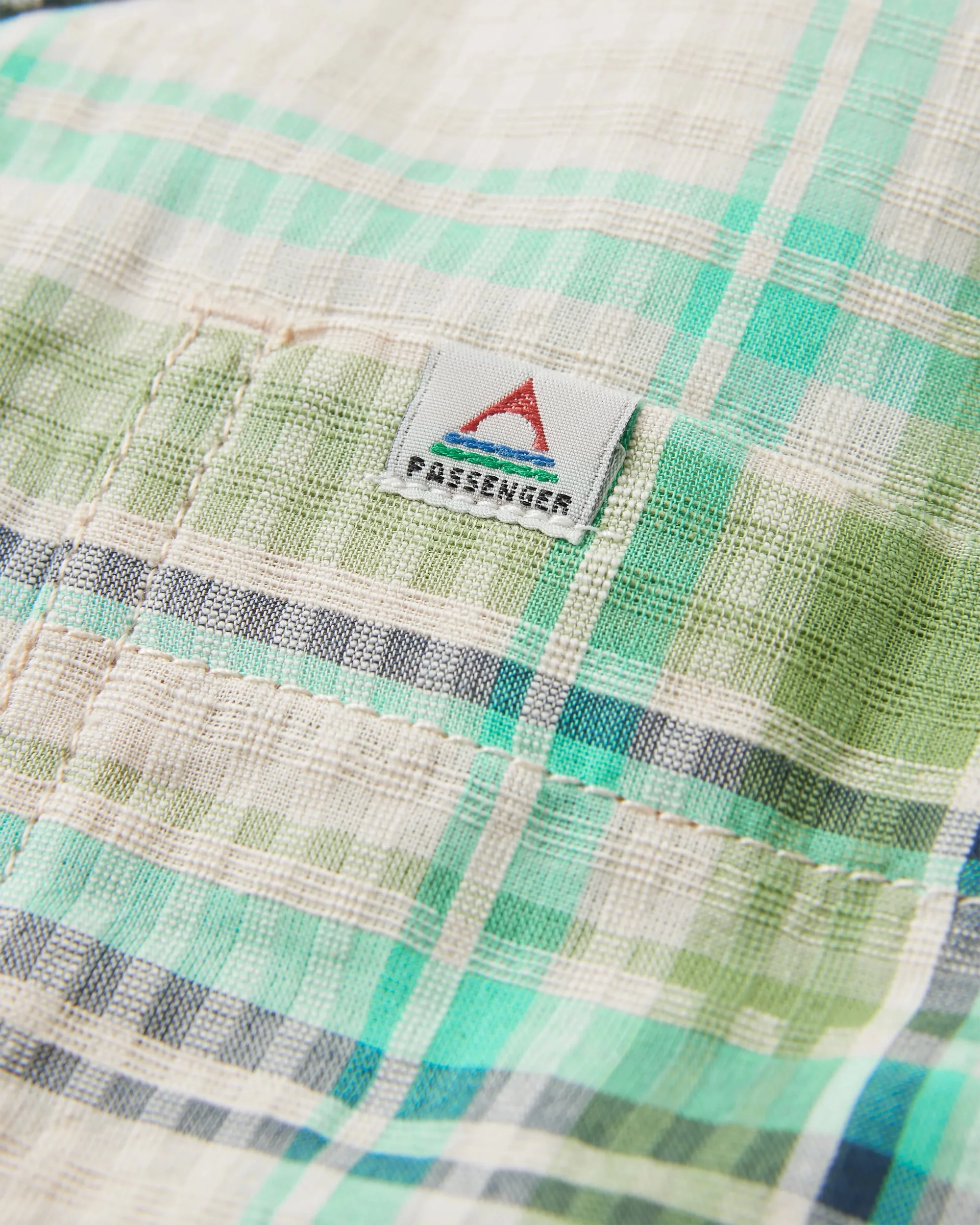 Arden Short Sleeve Shirt - Vintage White/Stem Green Check - Image 3