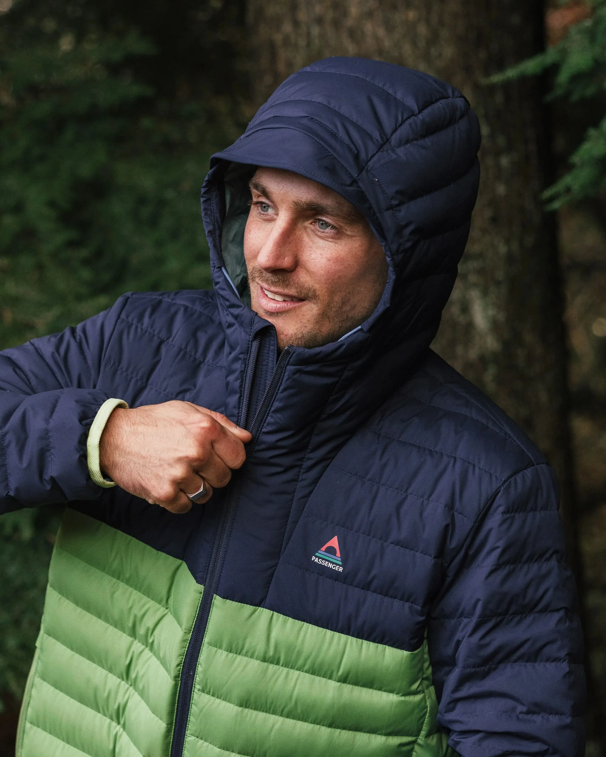 Ashland Down Jacket - Rich Navy/Pear Green - Image 4