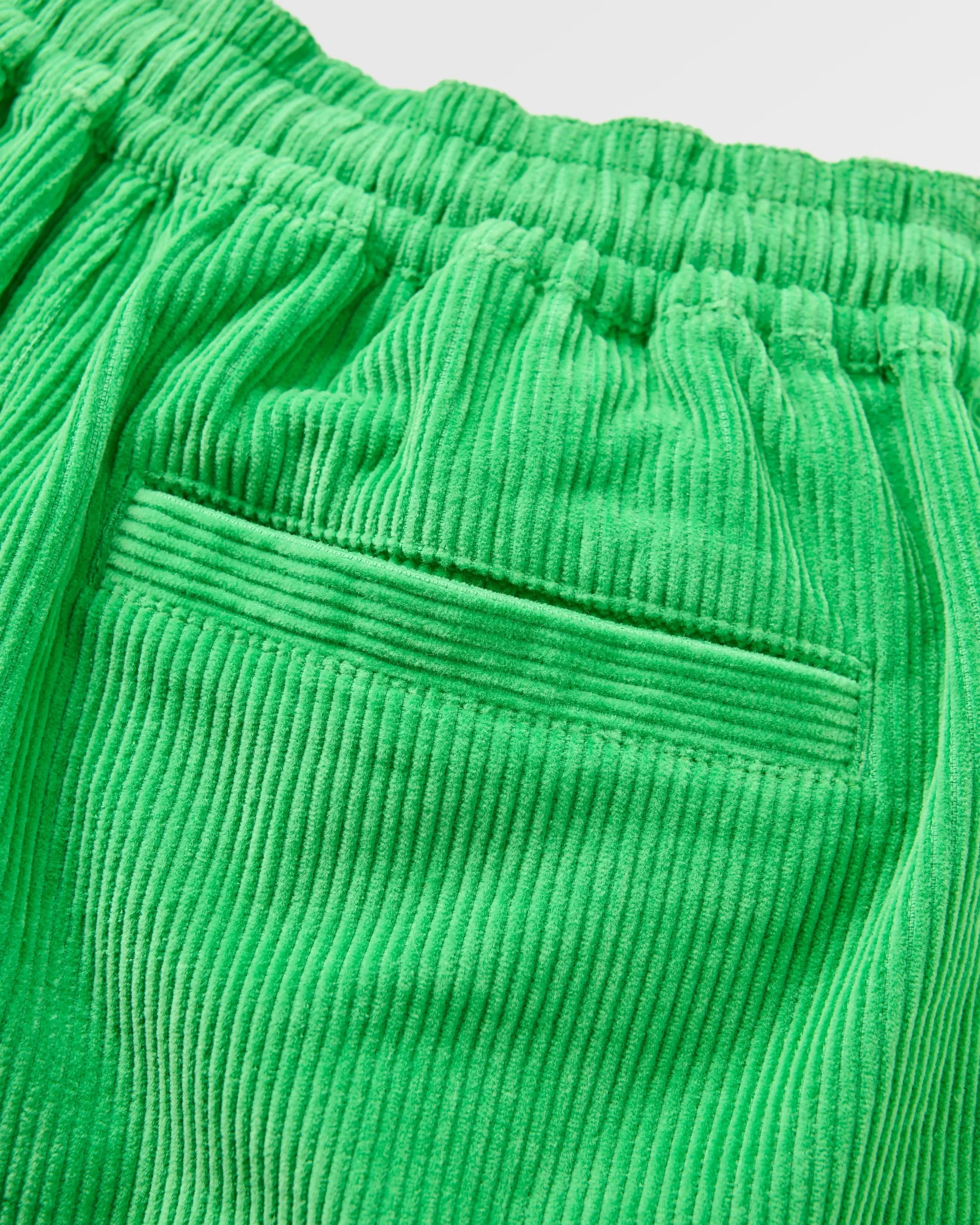 Avian Organic Cord Short - True Green - Image 6