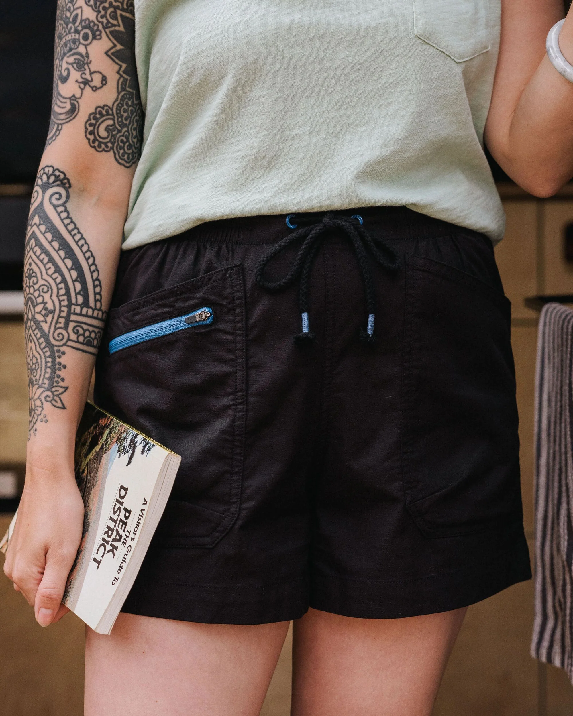 Basswood Organic Cotton Short - Black - Image 4