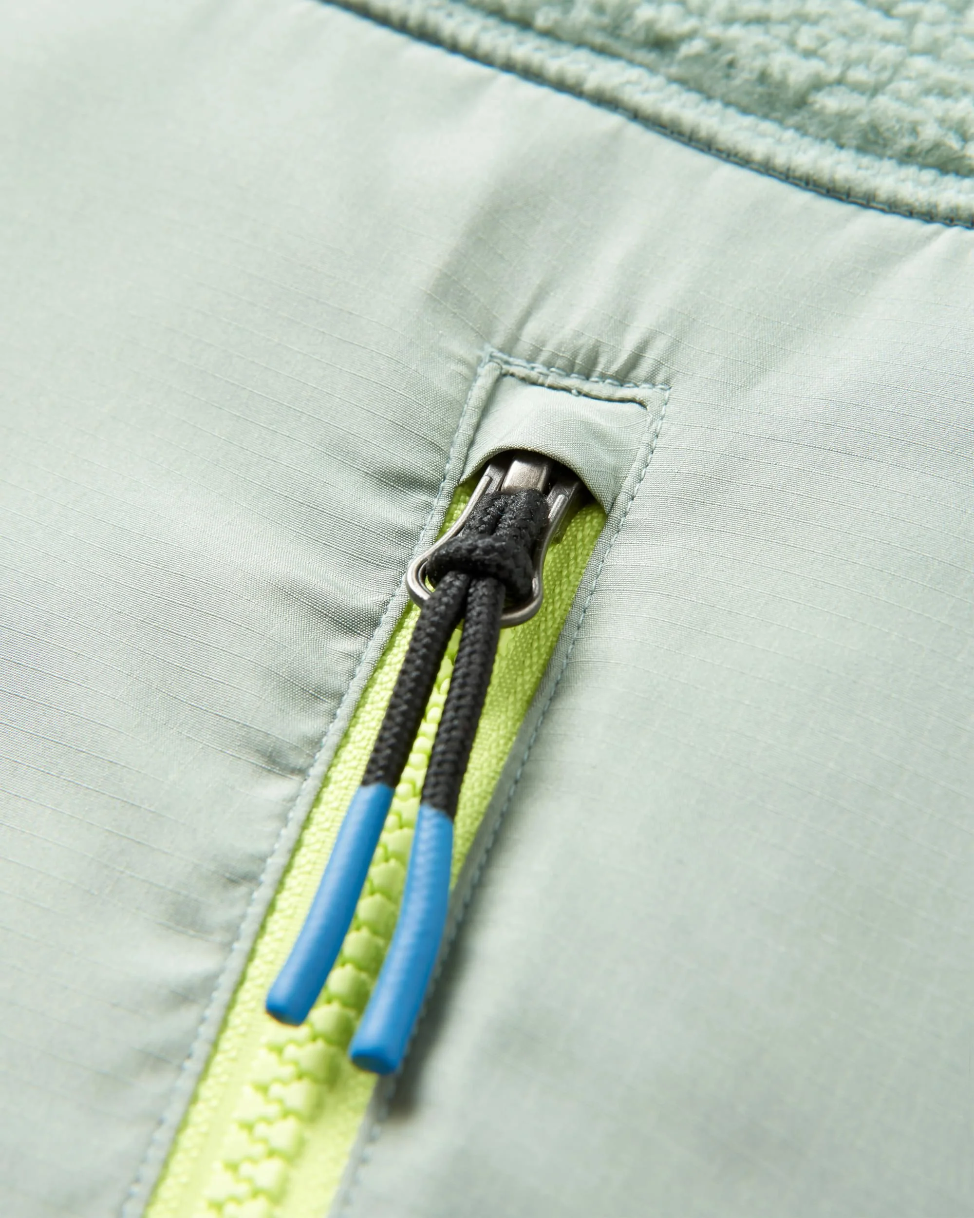 Beebalm Sherpa Fleece Vest - Pistachio - Image 10