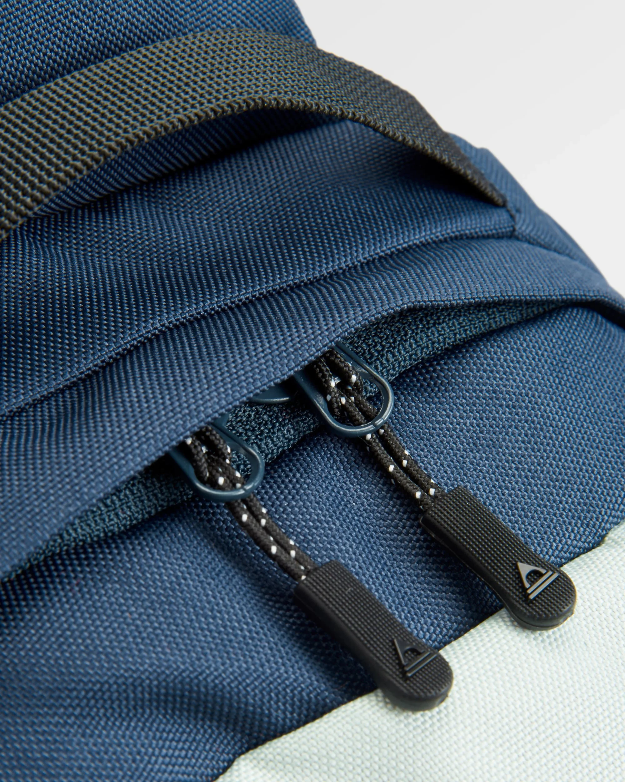 Boondocker Sling 8L - Rich Navy/Surf Spray/Moonlight Blue - Image 6