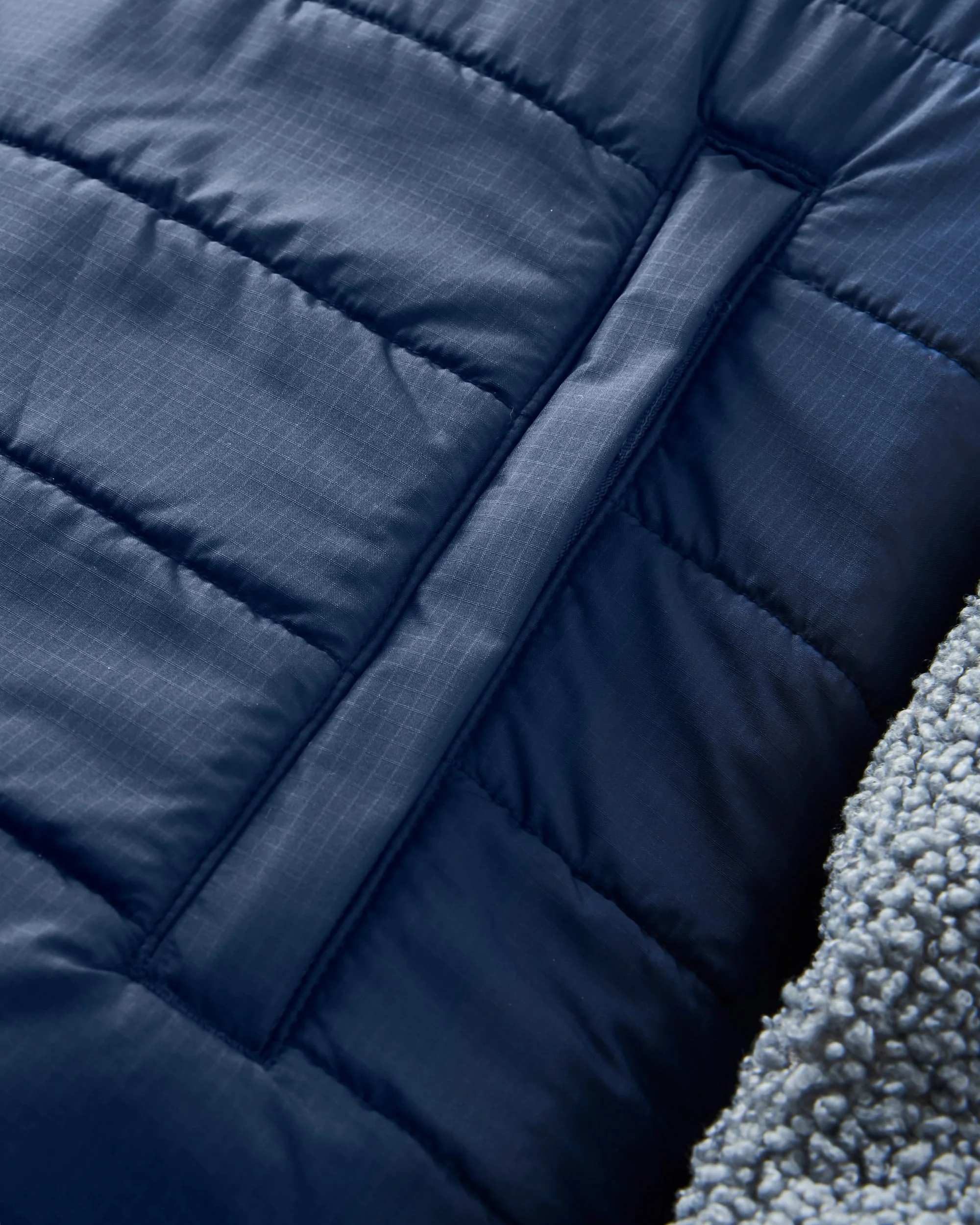 Born Explorer Polar-Lined Sherpa Fleece - Rich Navy/Storm Grey - Image 3