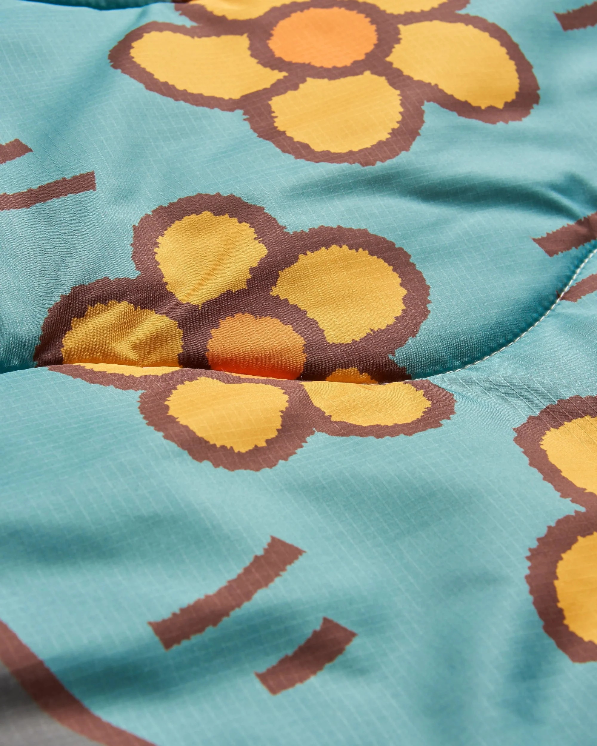 Cabin Sherpa Blanket - Seasonal Graphic/ Birch - Image 9