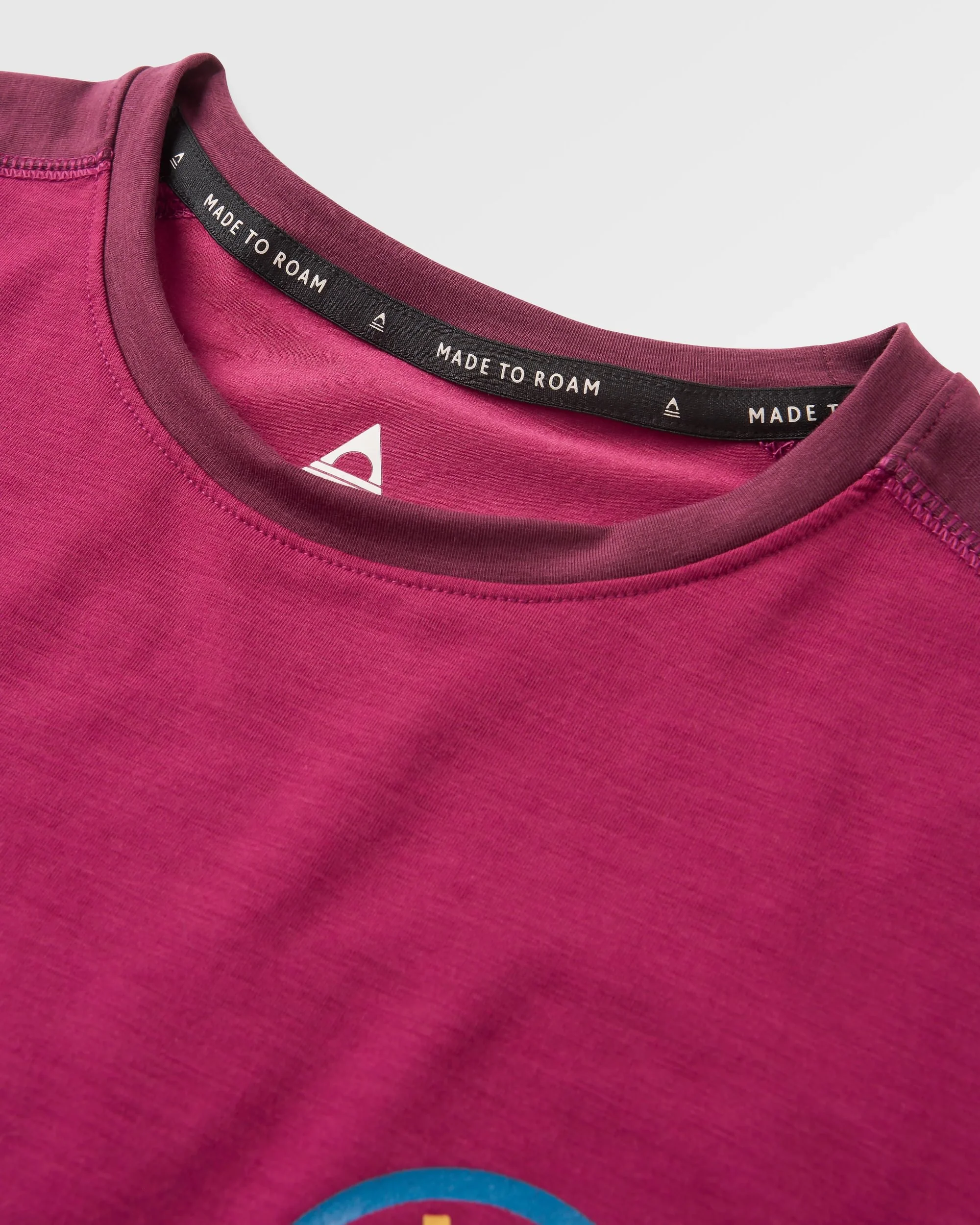Chase The Light DrireleaseĀ® Active LS T-Shirt - Wild Berry - Image 7