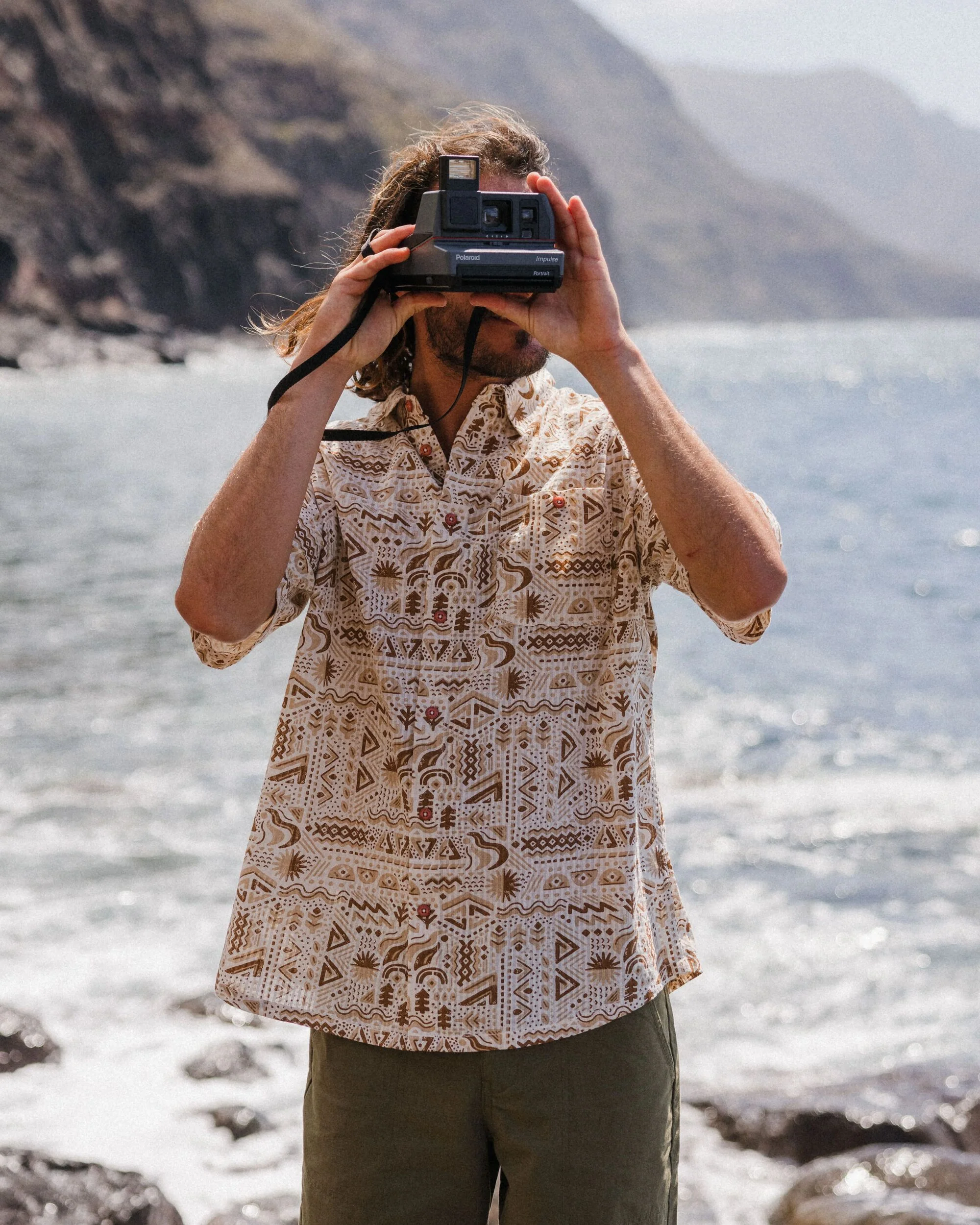 Chill Textured Short Sleeve Shirt - Elemental Geo Birch - Image 4