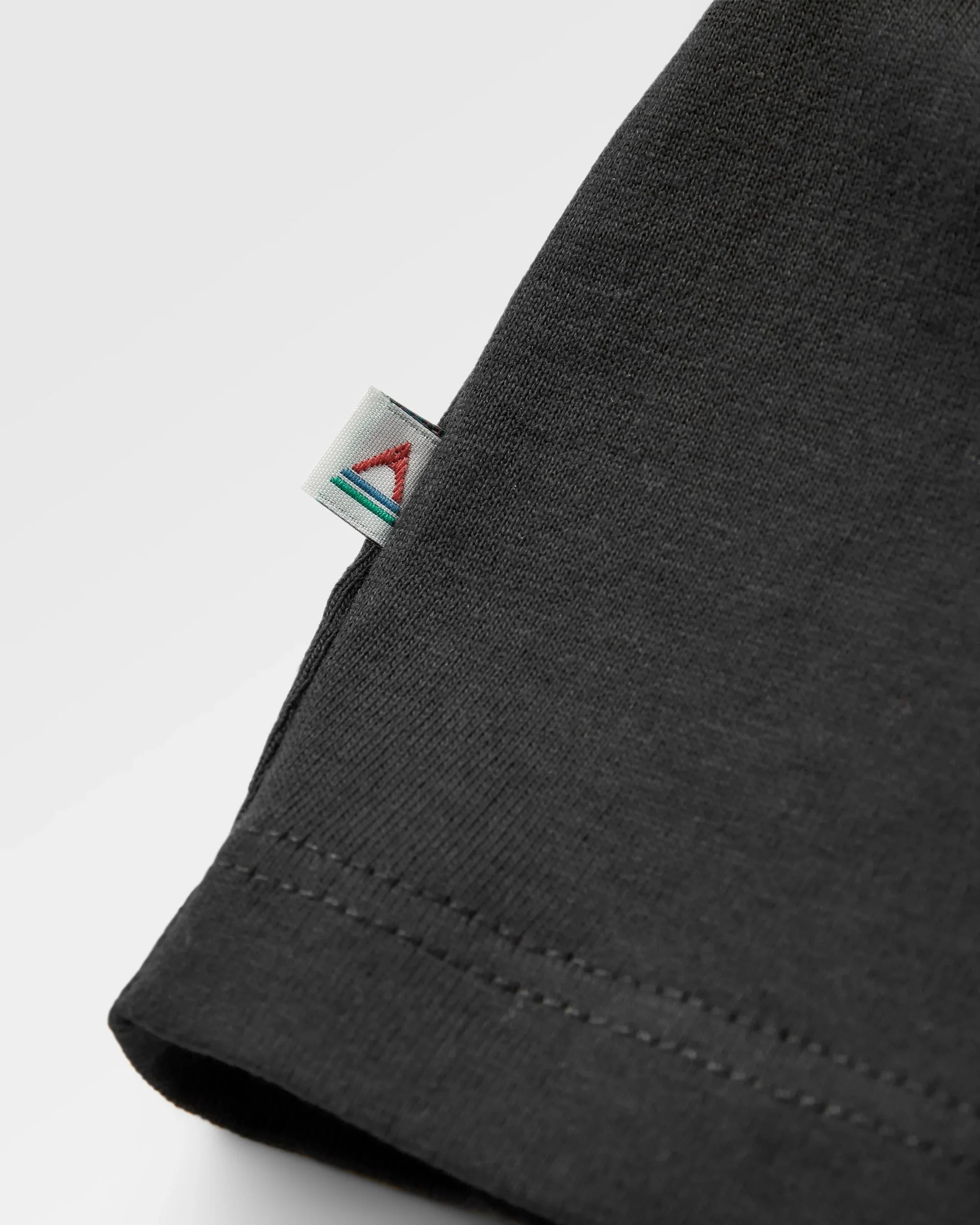 Classic Logo LS T-Shirt - Black - Image 7
