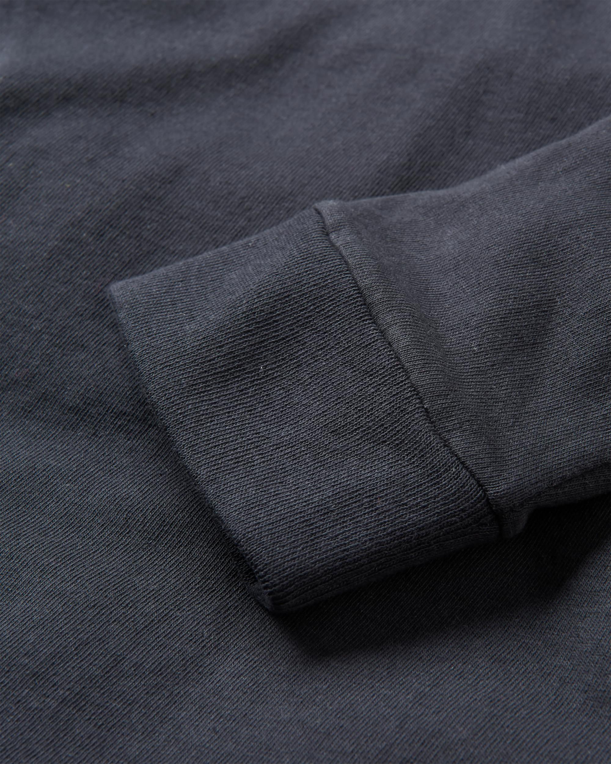 Classic LS T-Shirt - Black - Image 8