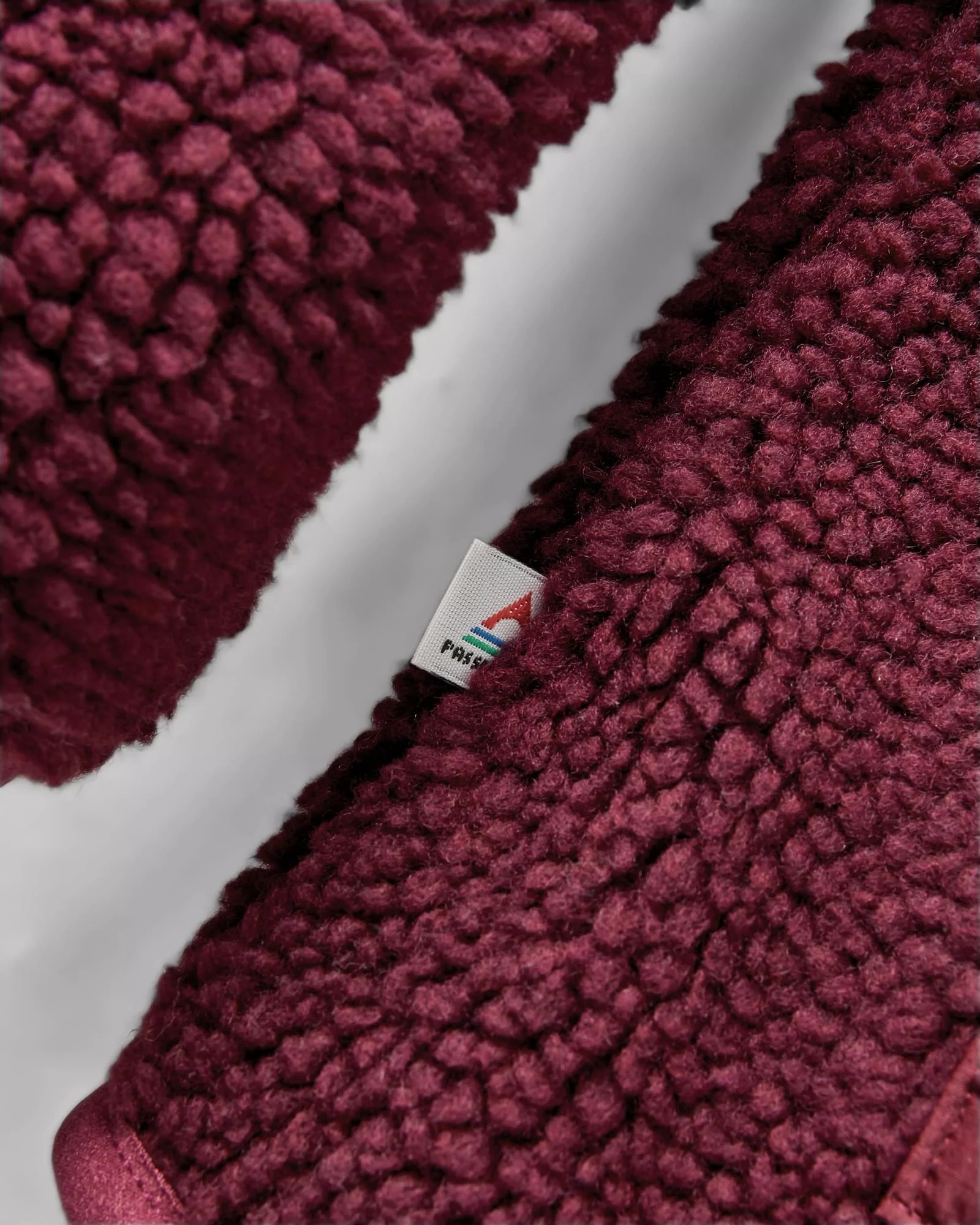 Clover Deep-Pile Sherpa Fleece - Wine - Image 11
