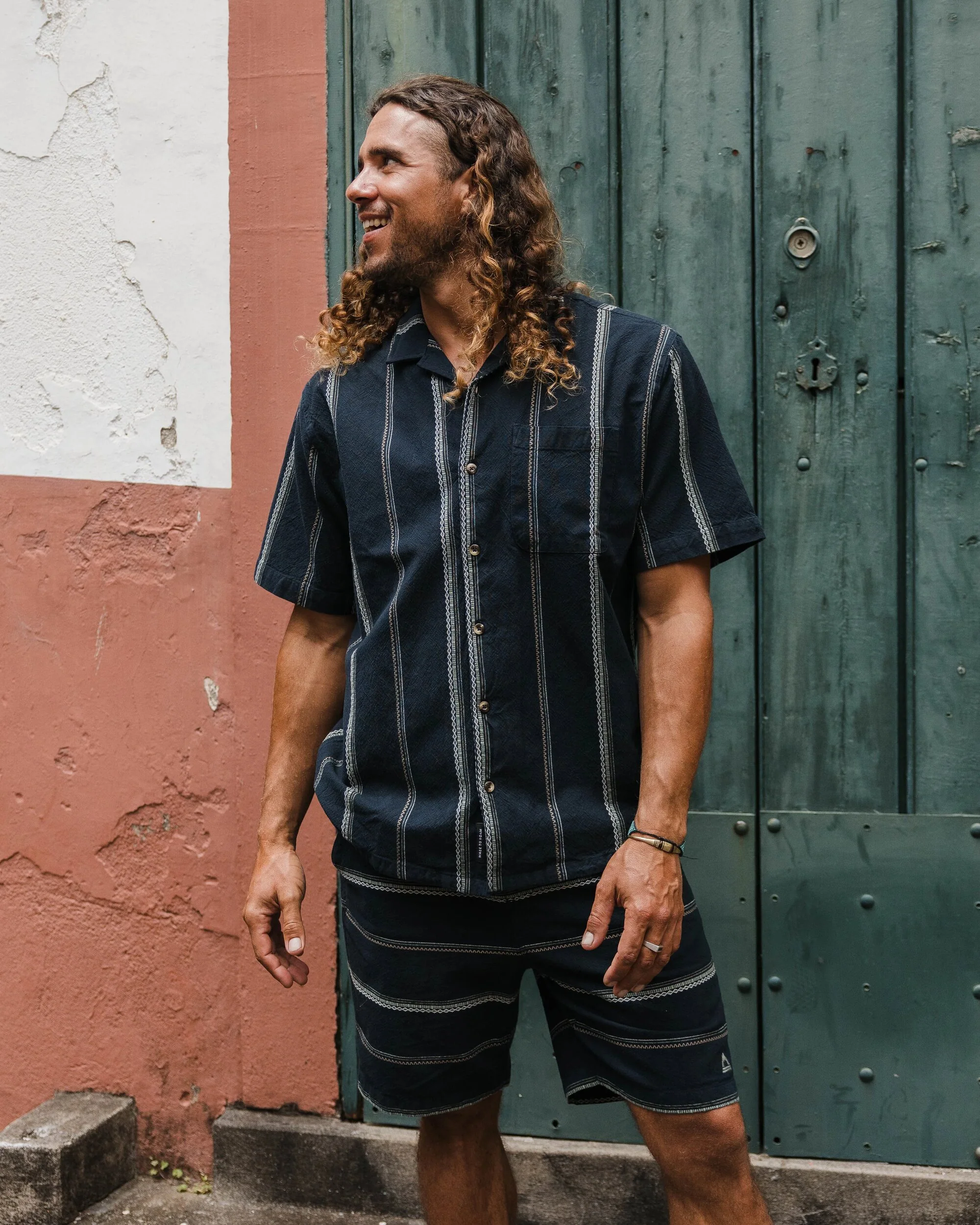 Cove Organic Cotton Short Sleeve Shirt - Deep Navy Jacquard Stripe - Image 3