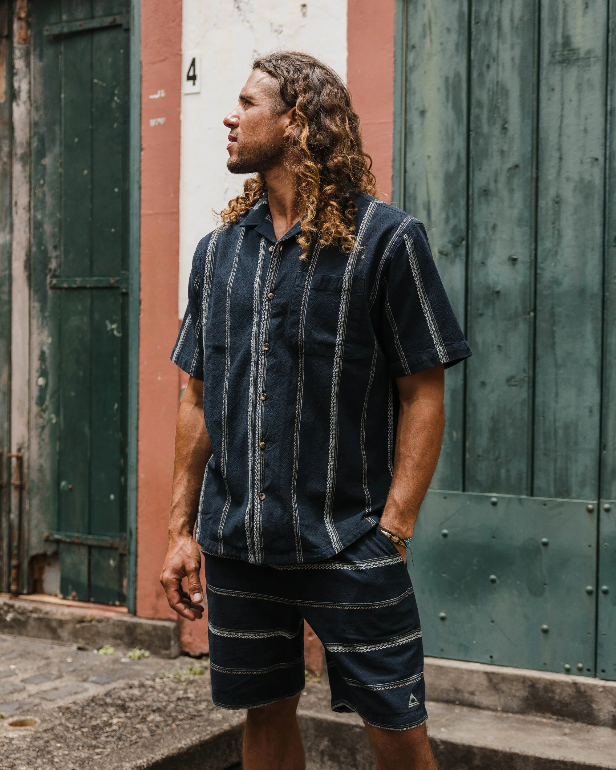 Cove Organic Cotton Short Sleeve Shirt - Deep Navy Jacquard Stripe - Image 4