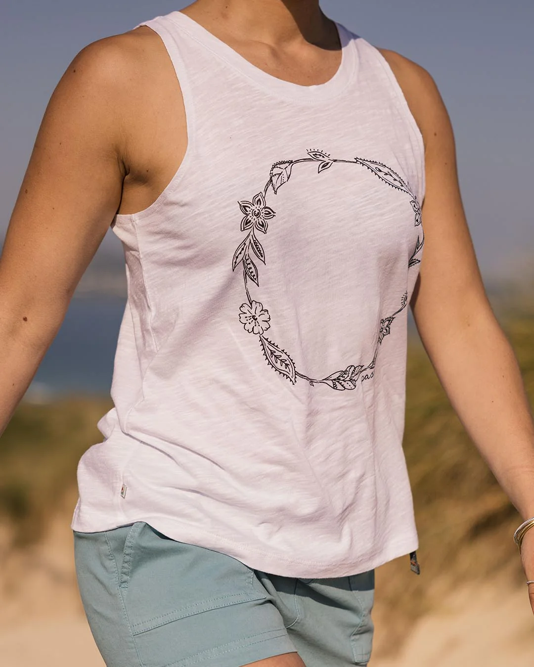 Daisy Chain Vest - White - Image 2