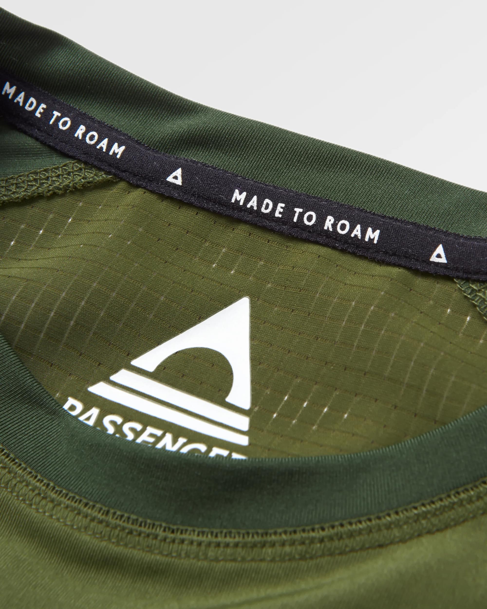 Dawn To Dusk Active T-shirt - Khaki - Image 8