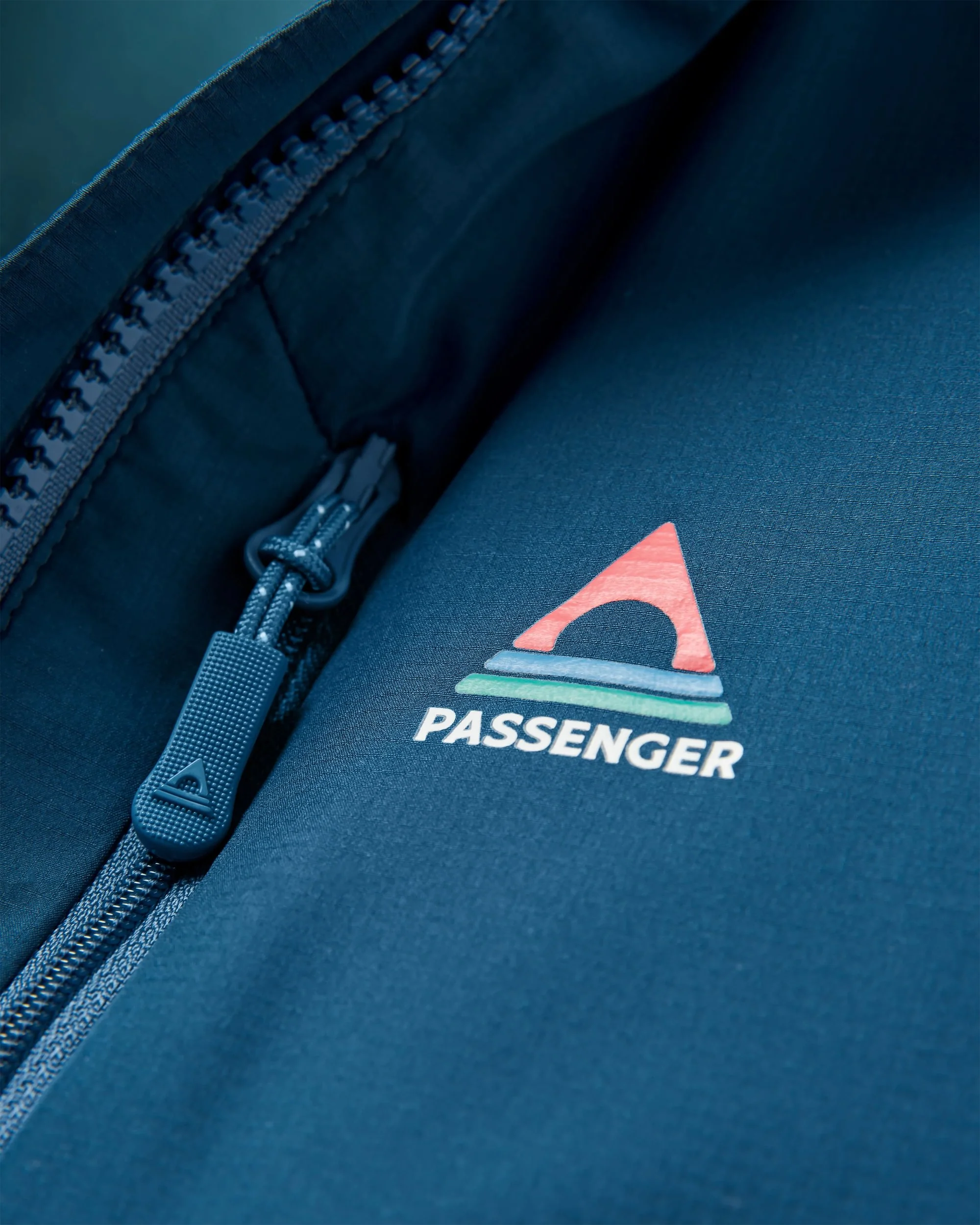 Daybreak Lightweight Thermore® Insulated Jacket - Rich Navy/Dark Denim/Arctic - Image 3