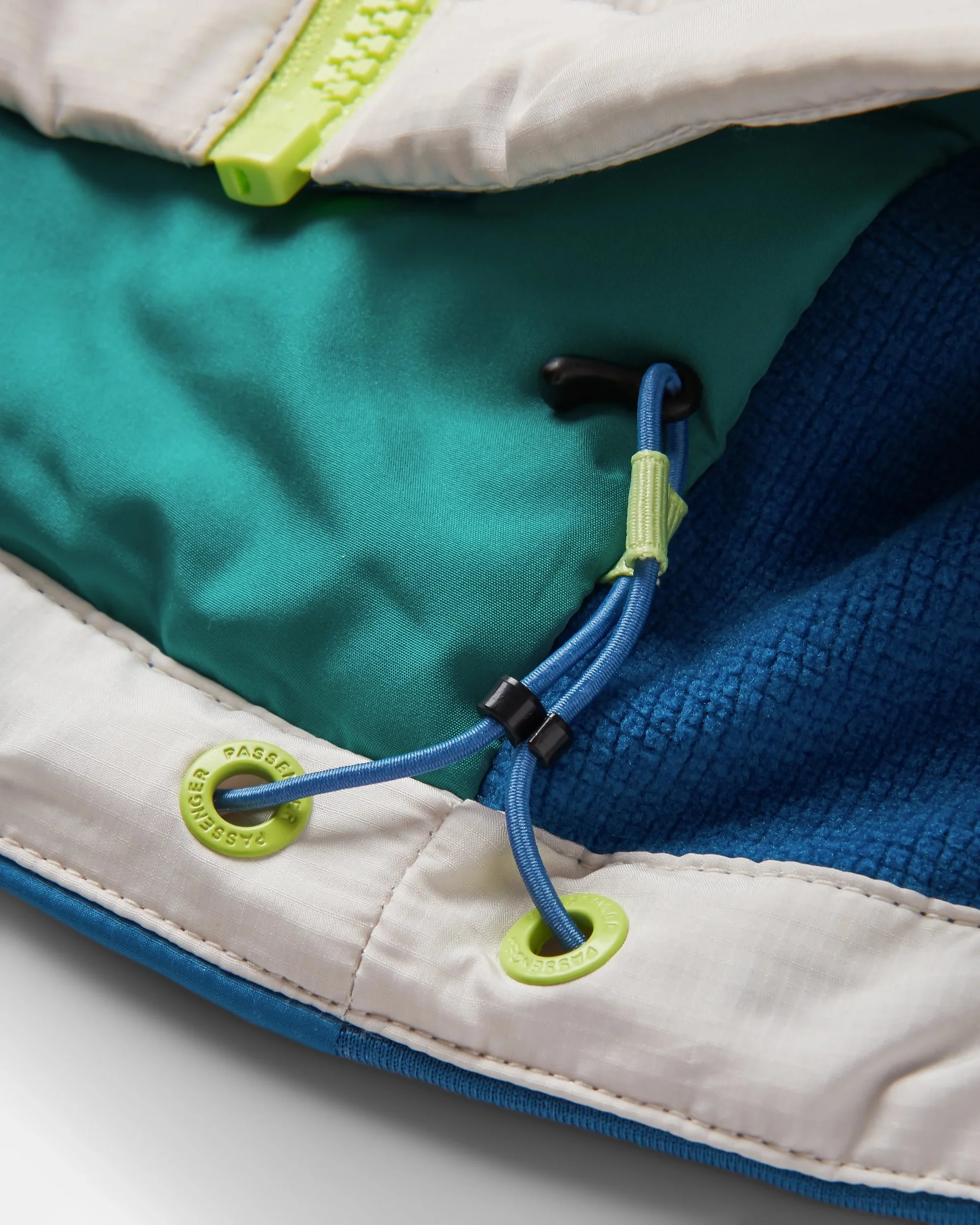Daybreak Lightweight ThermoreĀ® Insulated Jacket - Tidal Blue/Blue Steel/Birch - Image 8