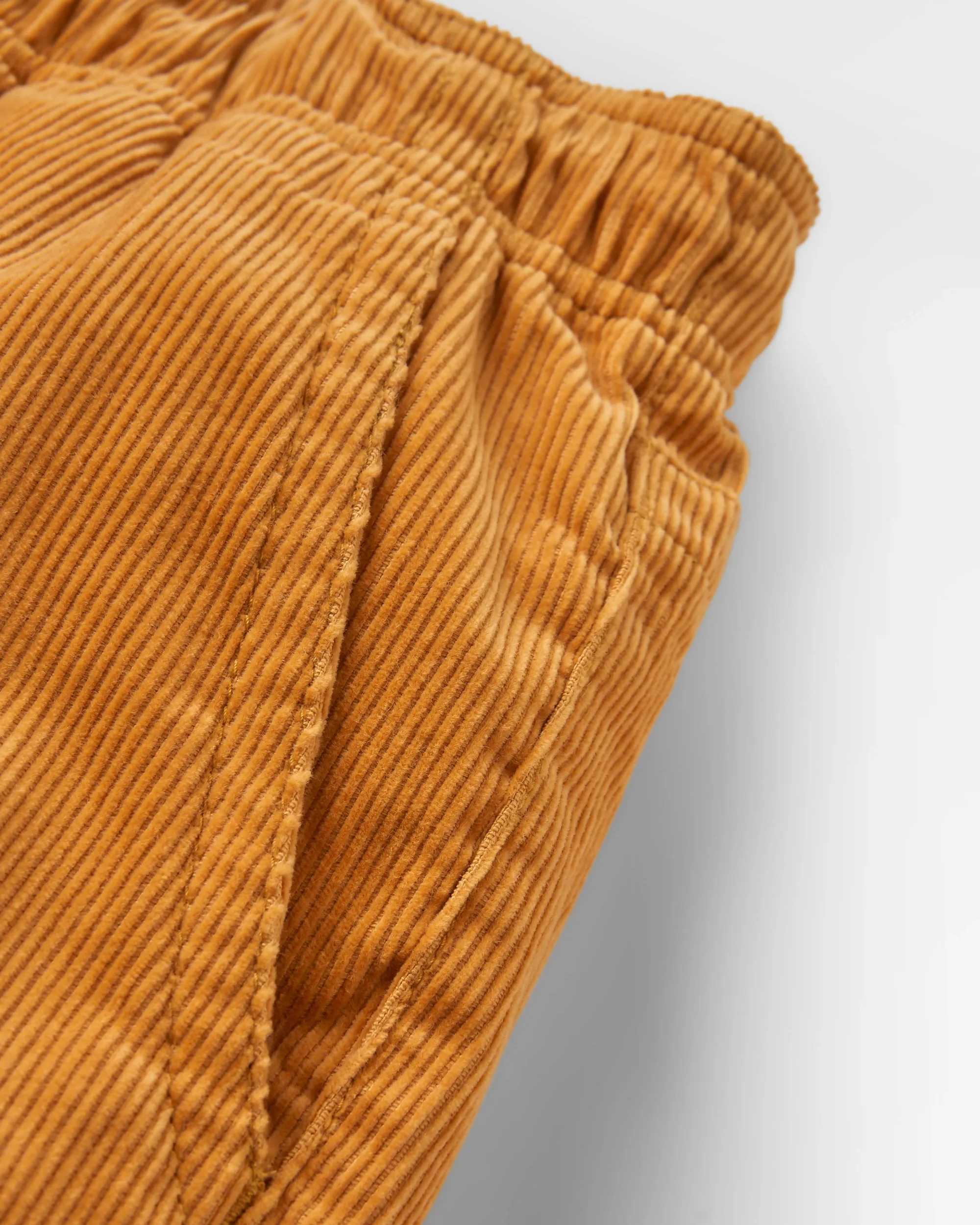 Drifter Cord Short - Spruce Yellow - Image 9