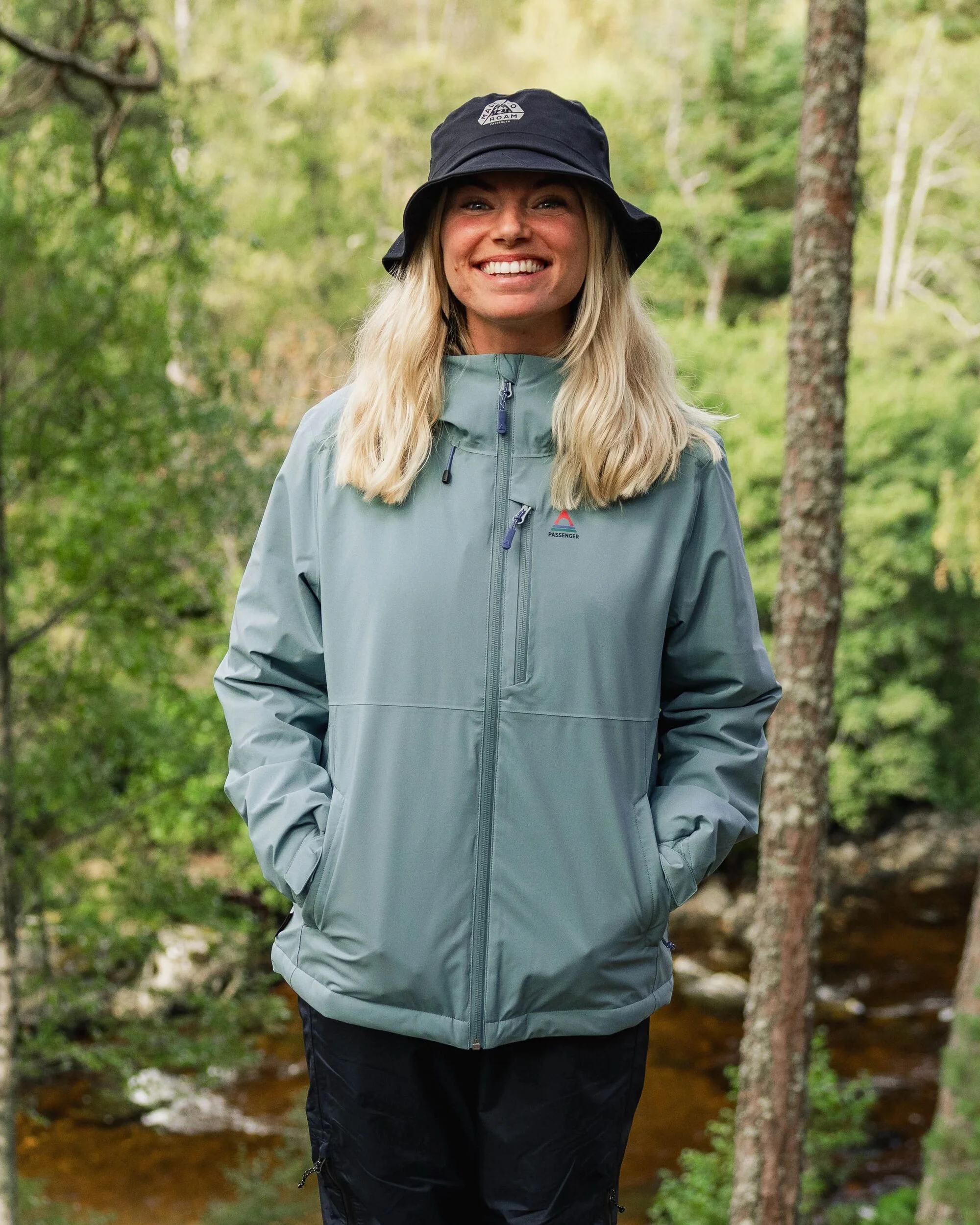 Elevate Insulated Waterproof Jacket - Arctic - Image 2