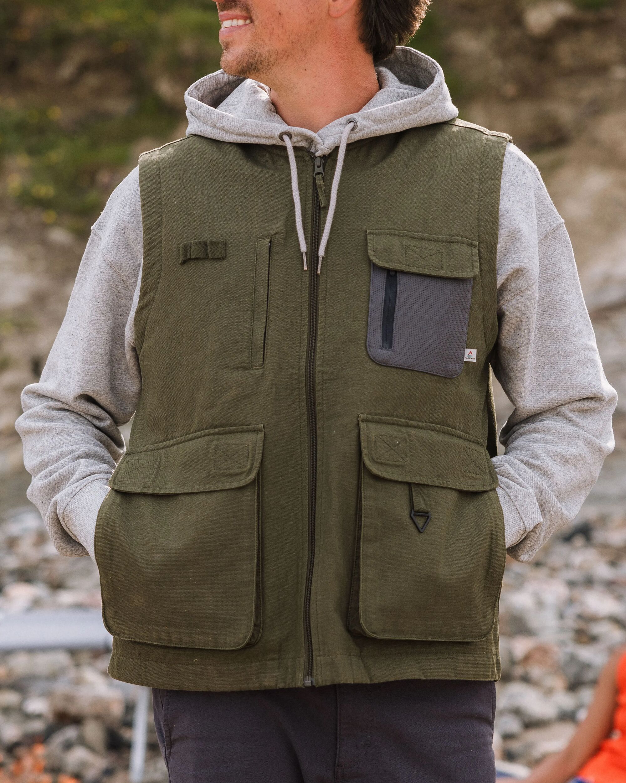 Explorers Organic Cotton Canvas Gilet - Khaki - Image 3