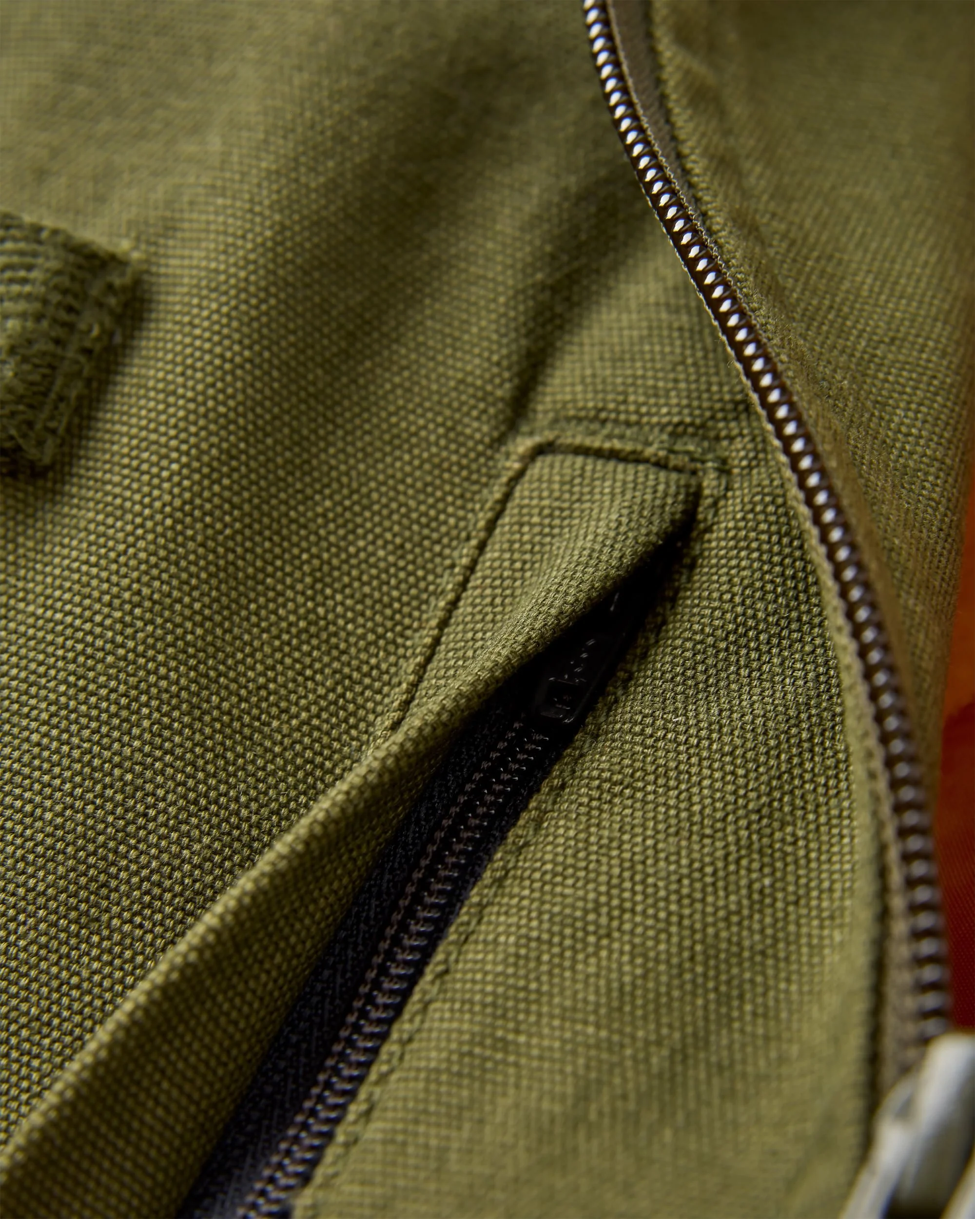 Explorers Organic Cotton Canvas Gilet - Khaki - Image 9