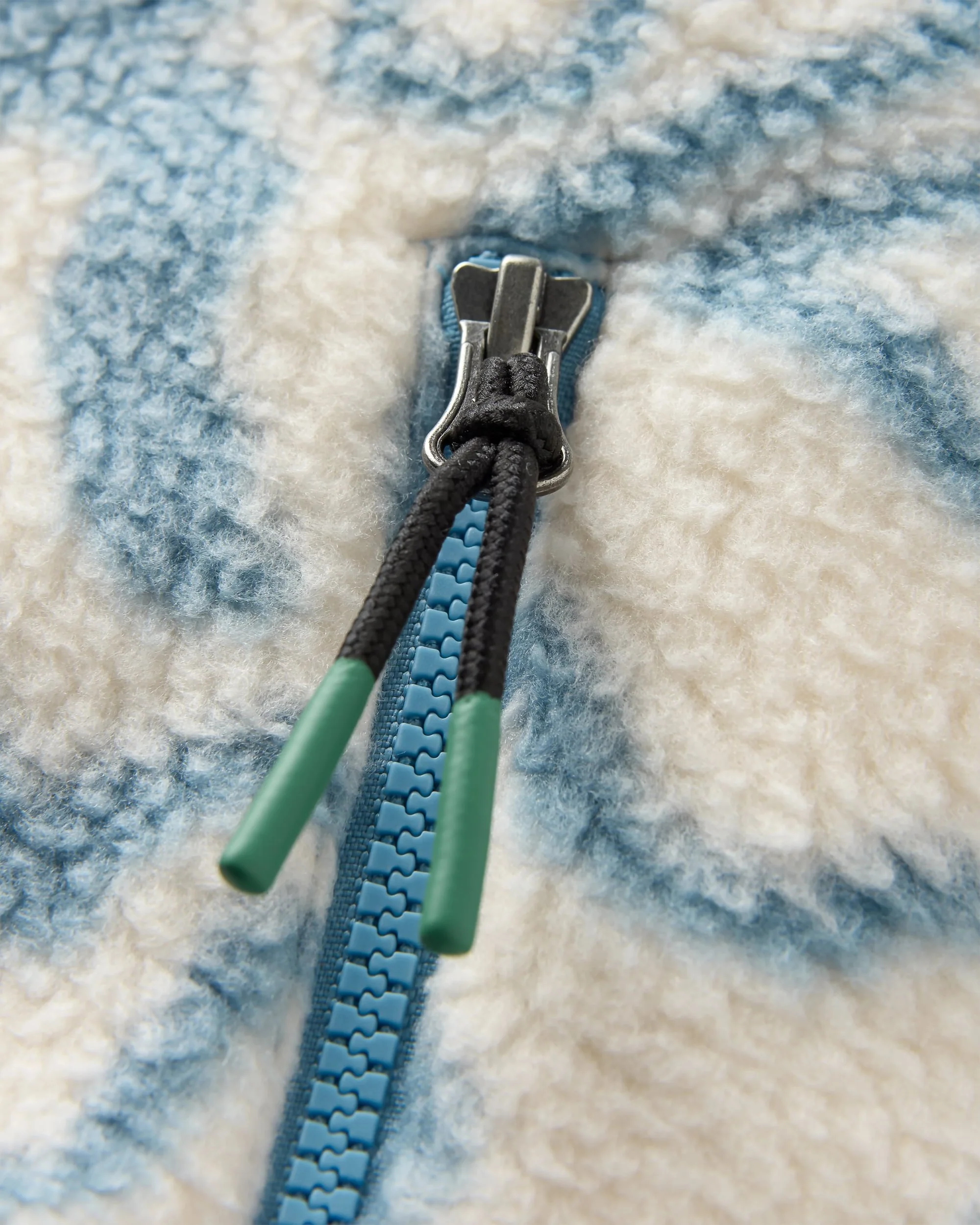 Fairbanks Sherpa Gilet - Strata Swirl Birch - Image 7