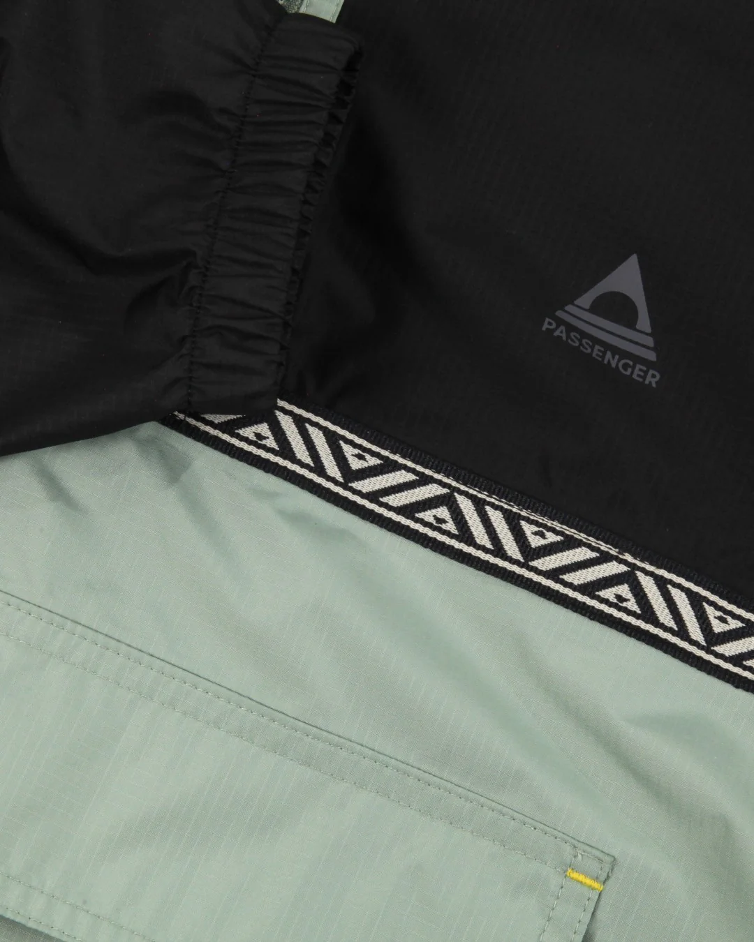 Flow 1/2 Zip Water Resistant Jacket - True Black/Pistachio - Image 17