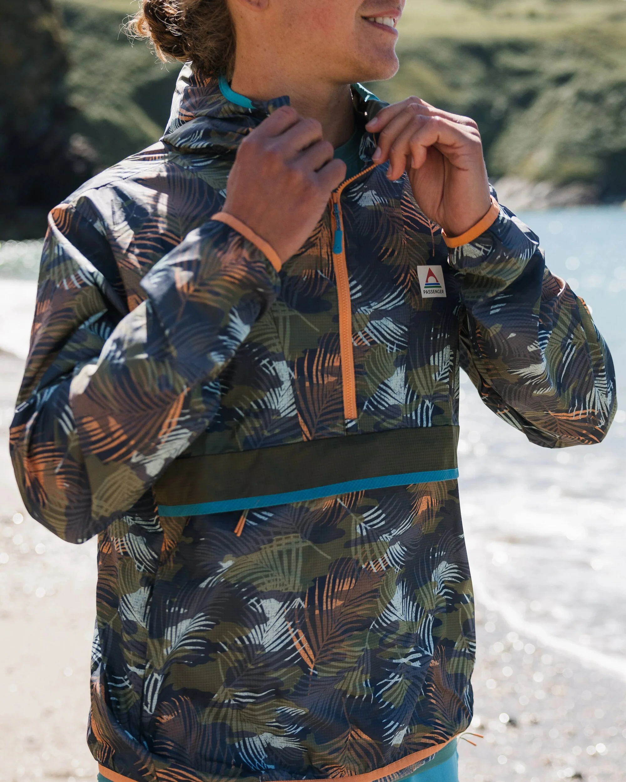 Gusto Windshell Anorak - Palm Camo Apricot
