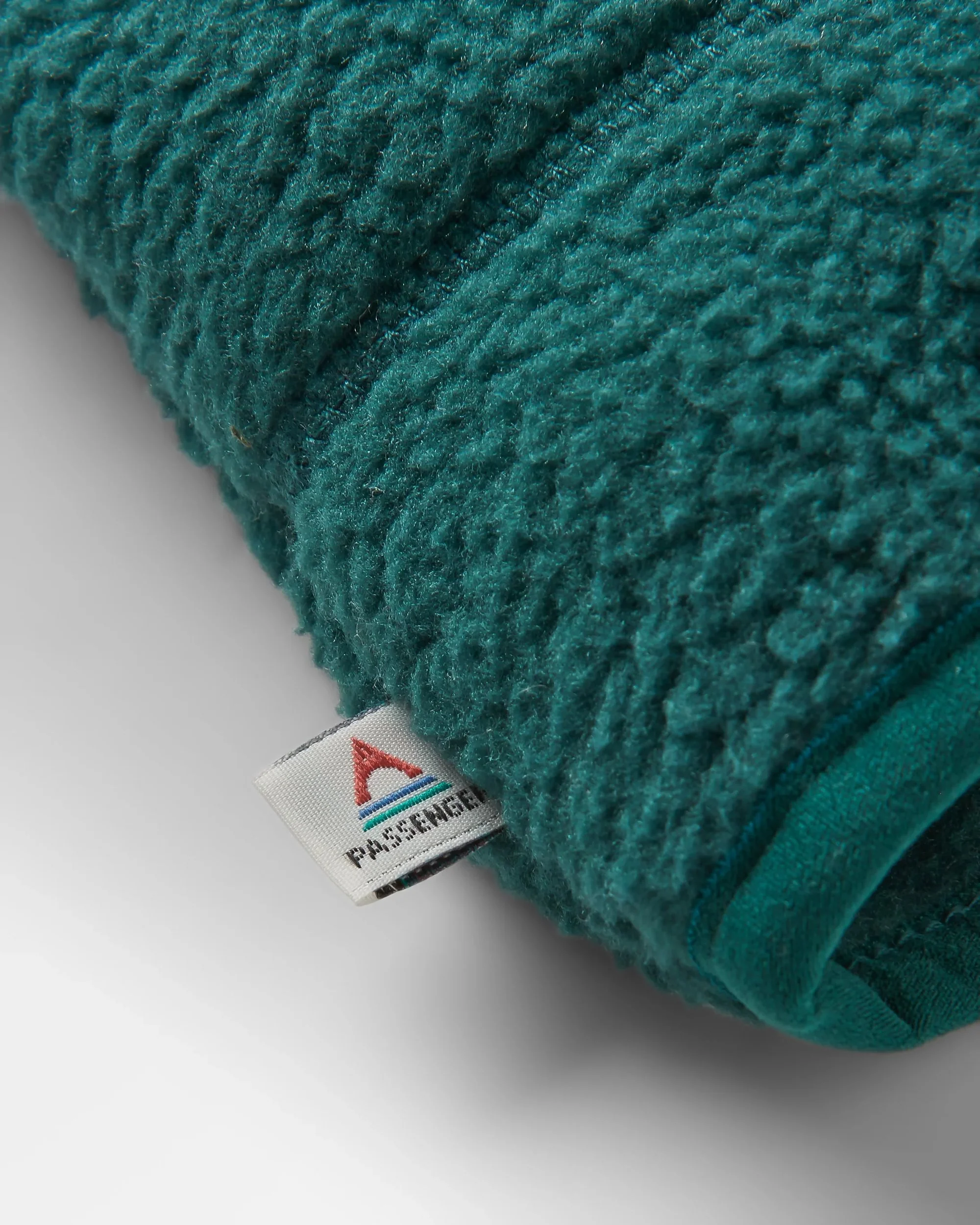 Home Sherpa Fleece - Rain Forest/ Oatmeal - Image 8