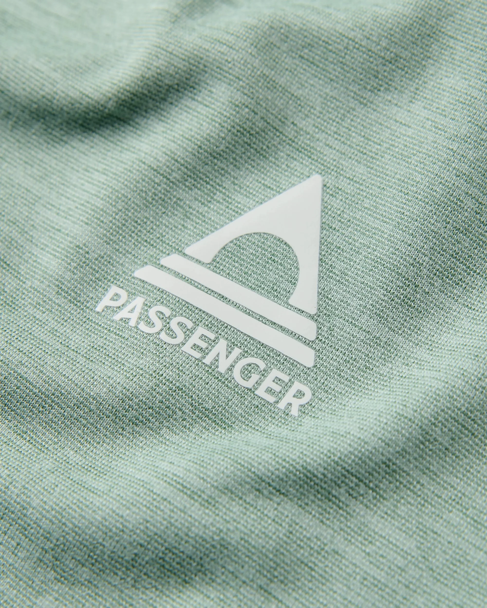 Light Ray Lightweight UPF50 LS T-Shirt - Pistachio Marl - Image 3