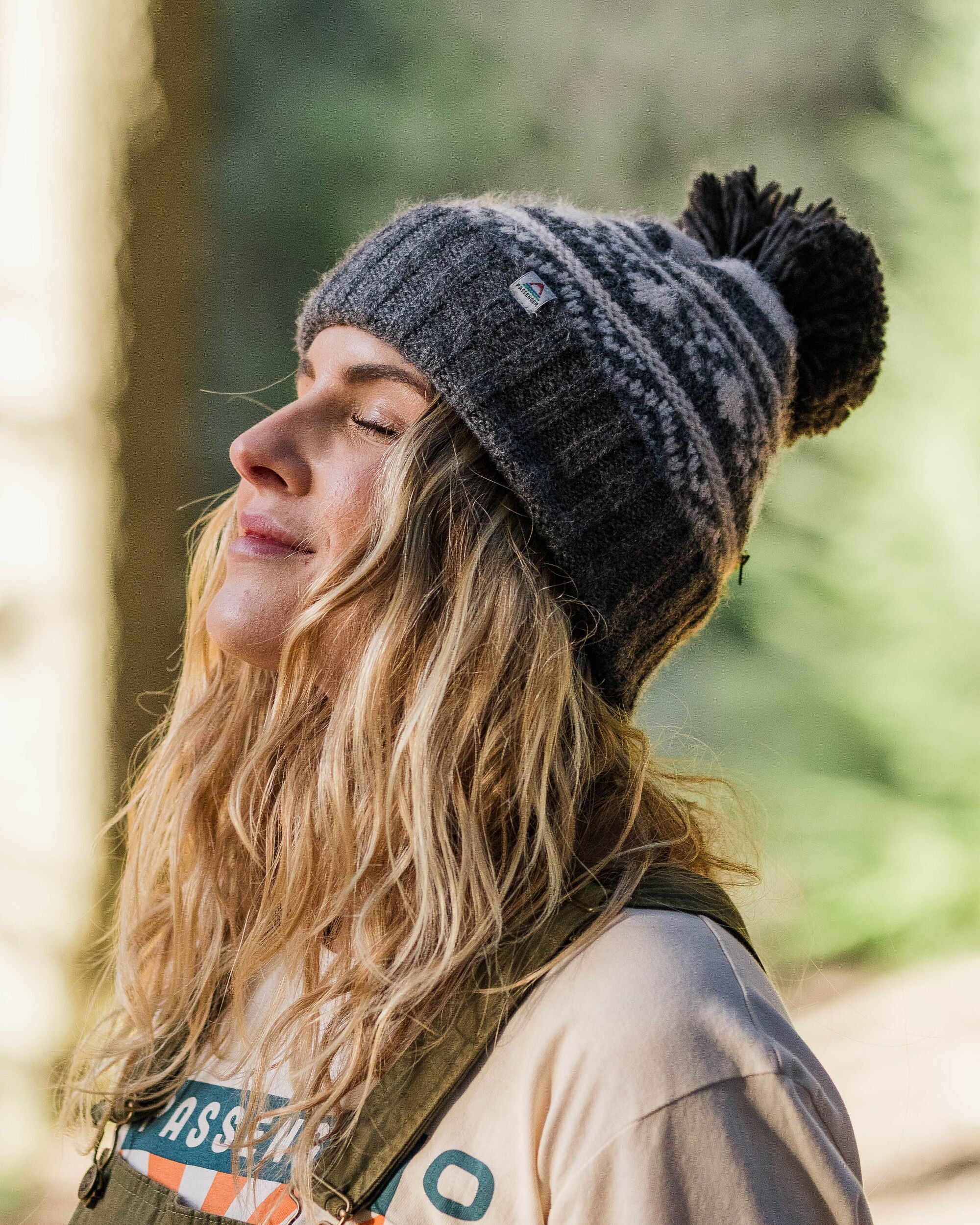 Lodge Bobble Hat - Black - Image 4