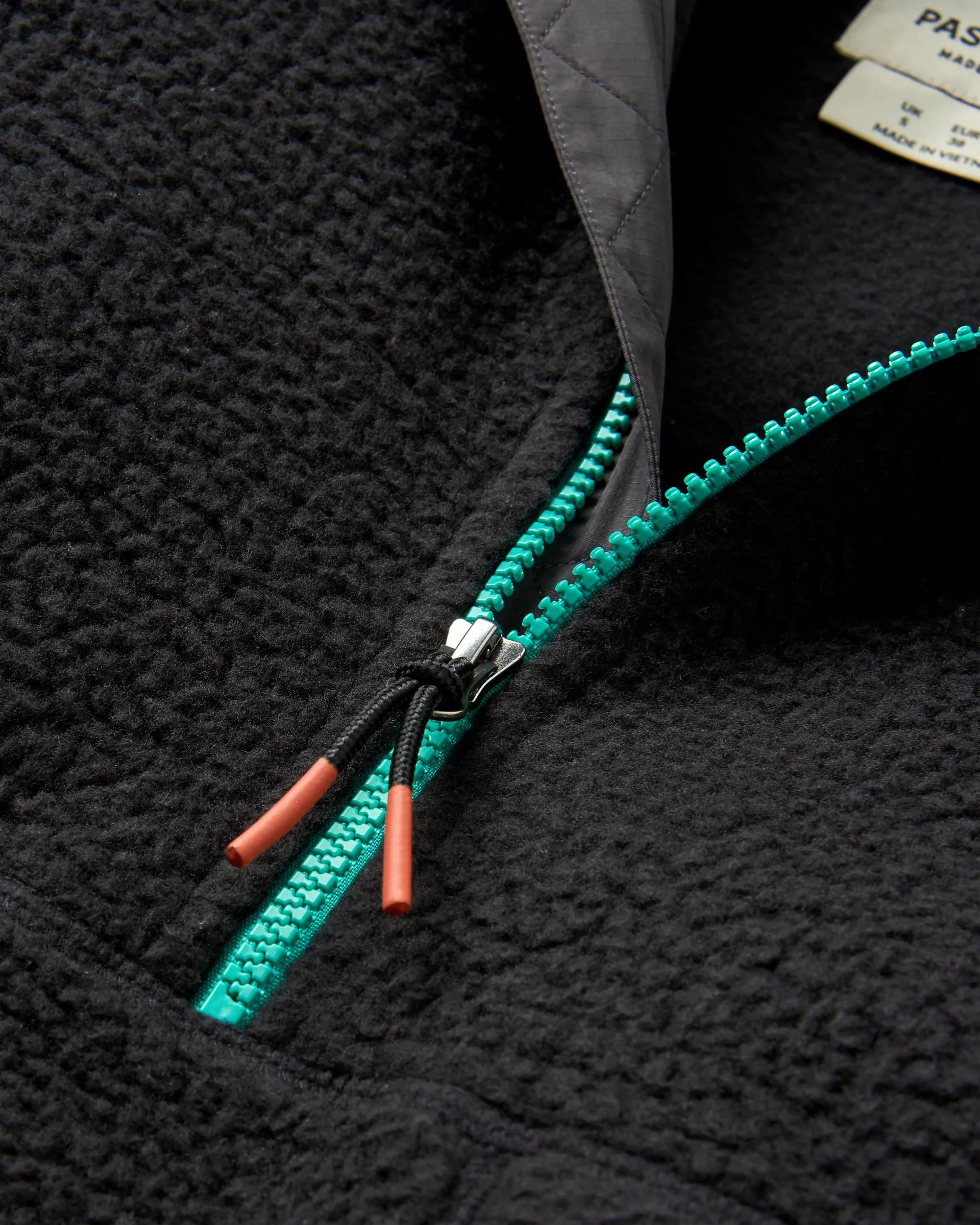 Maine 1/2 Zip Sherpa Fleece - Black - Image 4