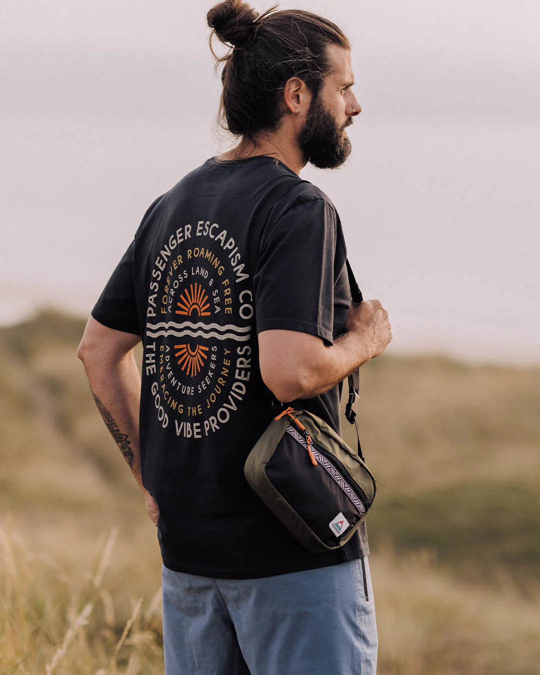 Mainland Hip Pack - True Black/ Khaki - Image 4