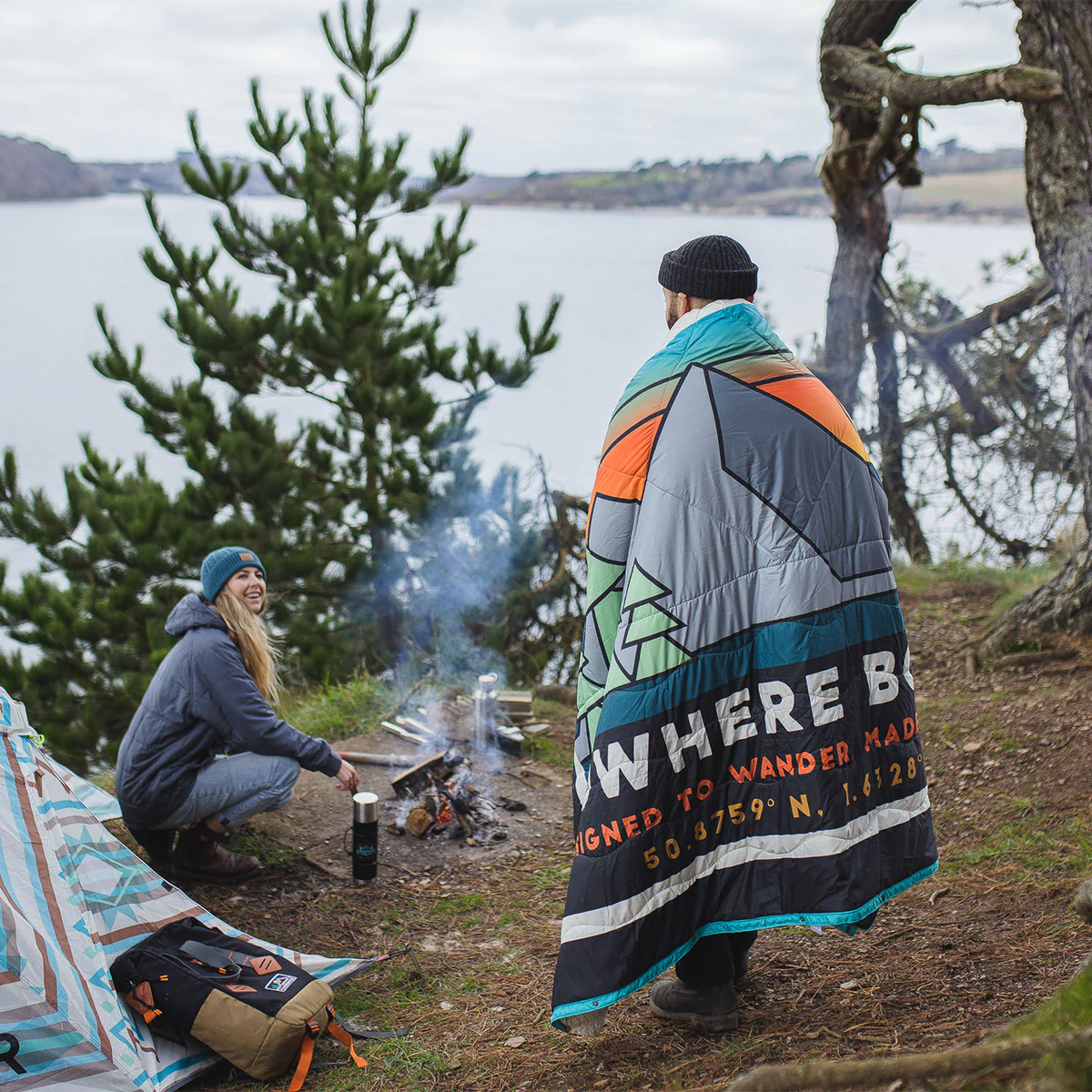 Nomadic Sherpa Blanket - Black 'Nowhere Bound' Print - Image 8