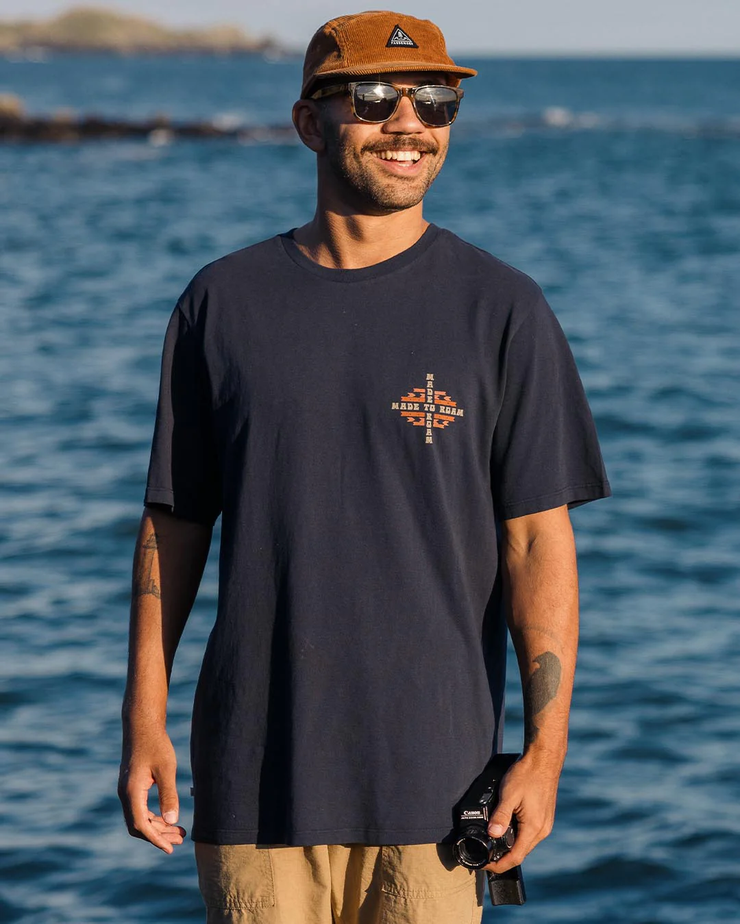 Oar T-Shirt - Deep Navy - Image 3