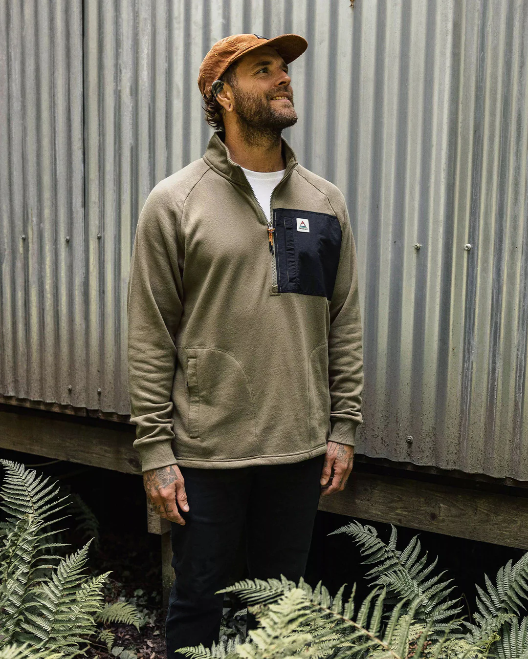 Offgrid 1/4 Zip Sweatshirt - Dusty Olive - Image 5