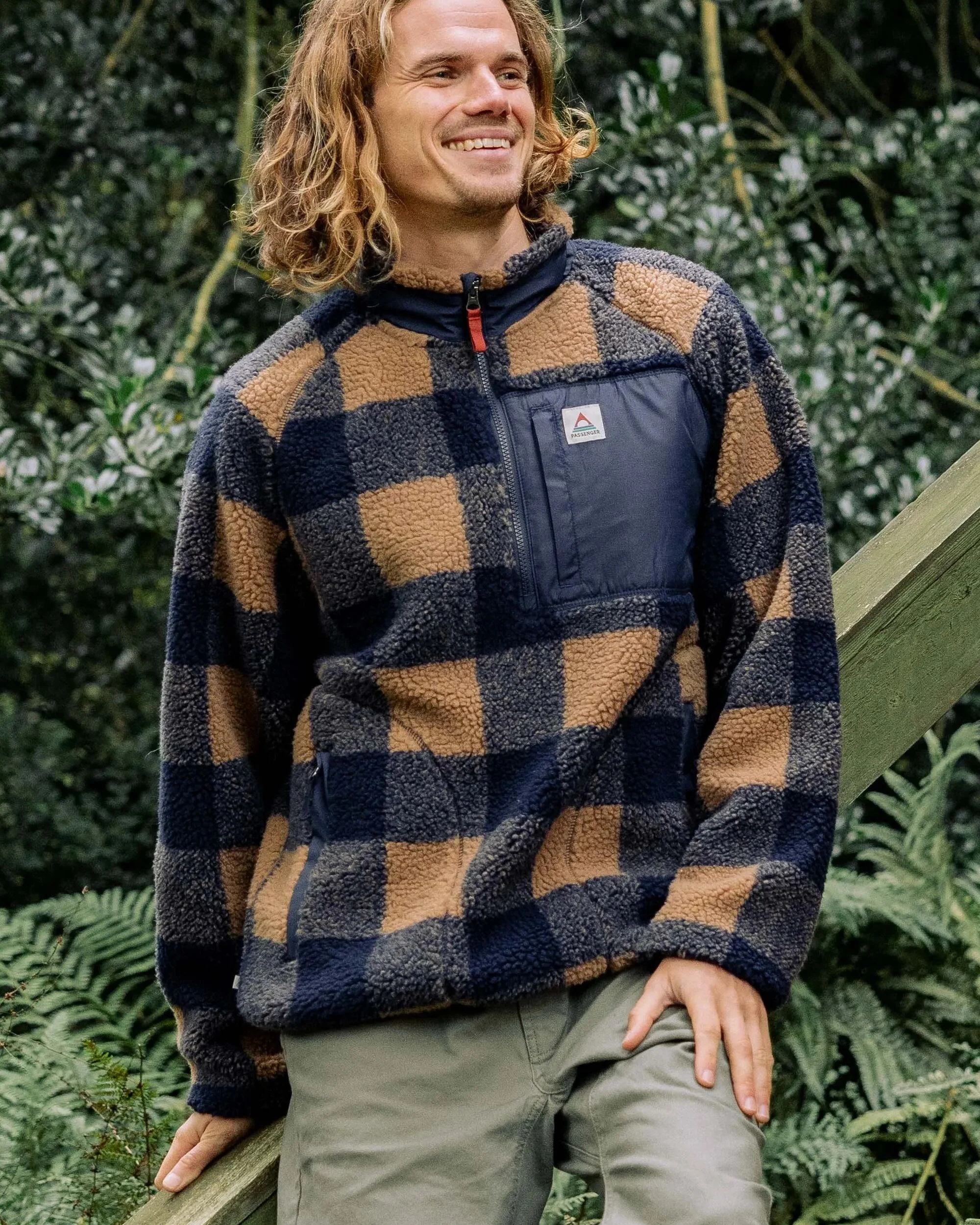 Offroad Sherpa 1/2 Zip Fleece - Toffee/Rich Navy Buffalo - Image 3