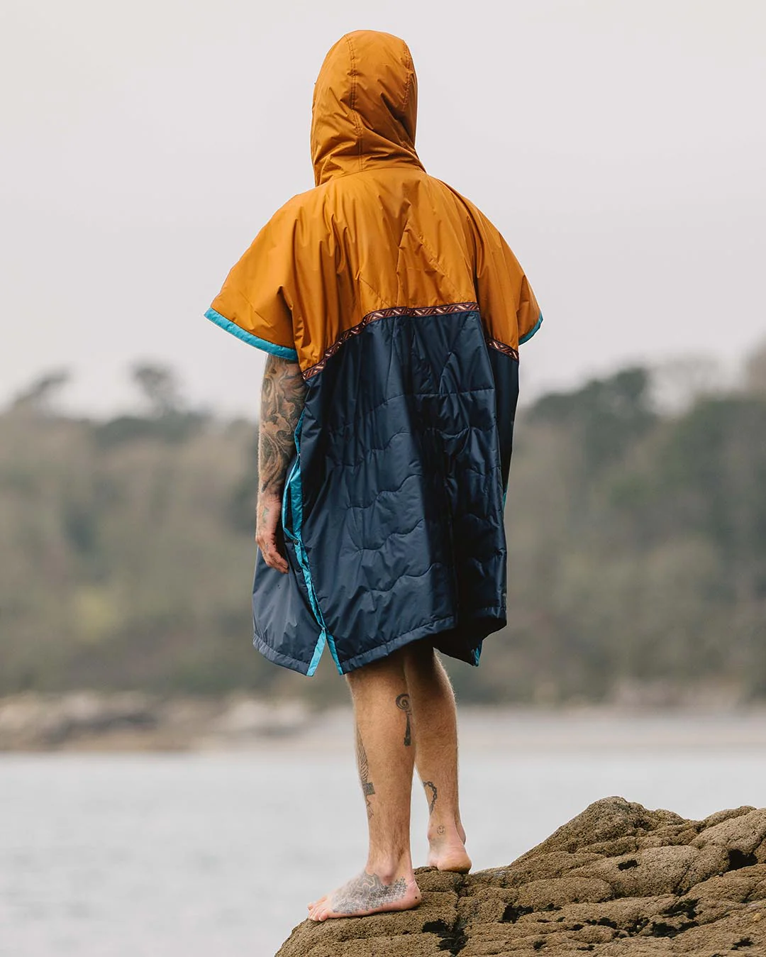 Outback Pull Over Changing Robe - Glazed Ginger/Deep Navy - Image 9