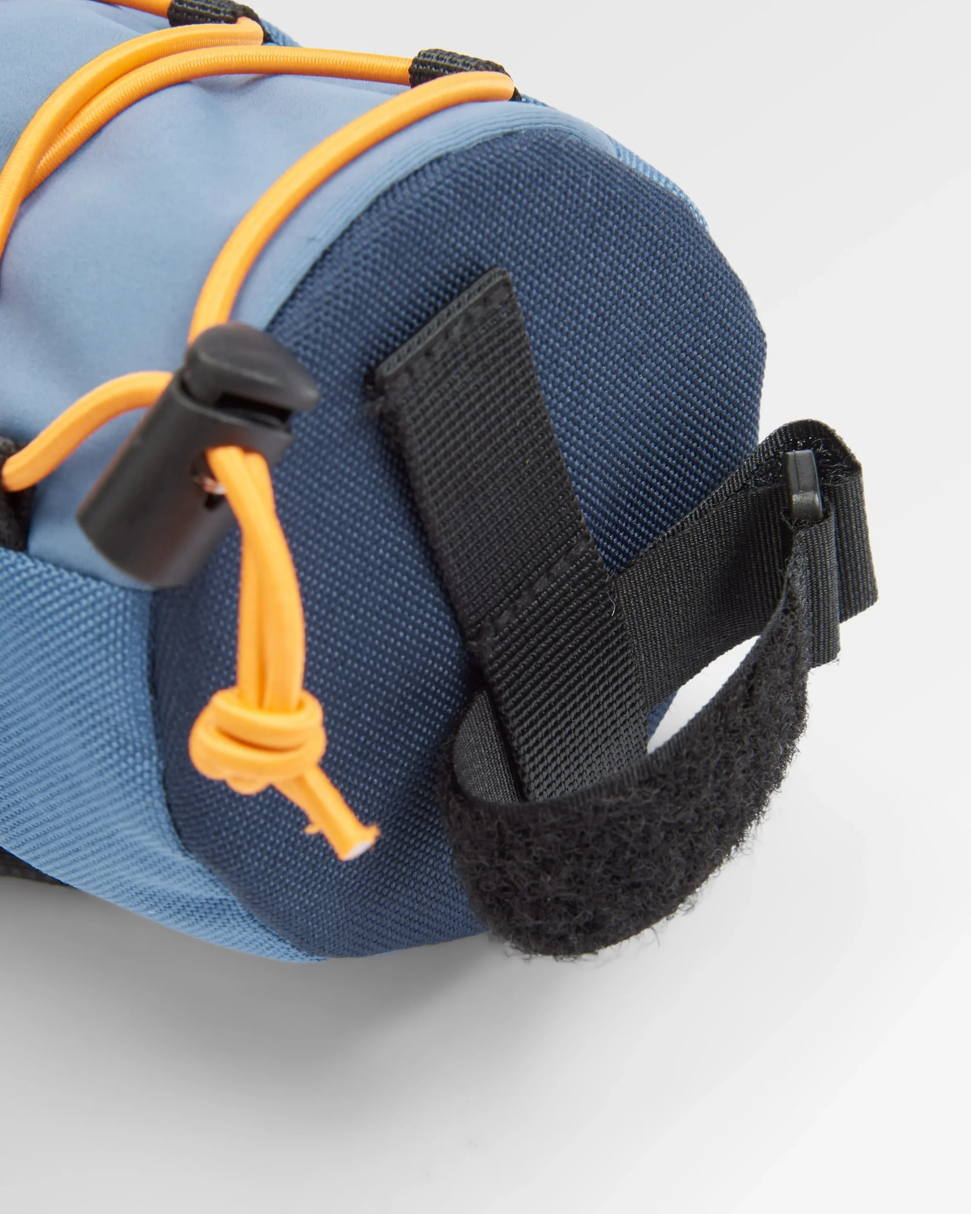 Refresh Hybrid Bottle Bag - Rich Navy/Surf Spray/Moonlight Blue - Image 11