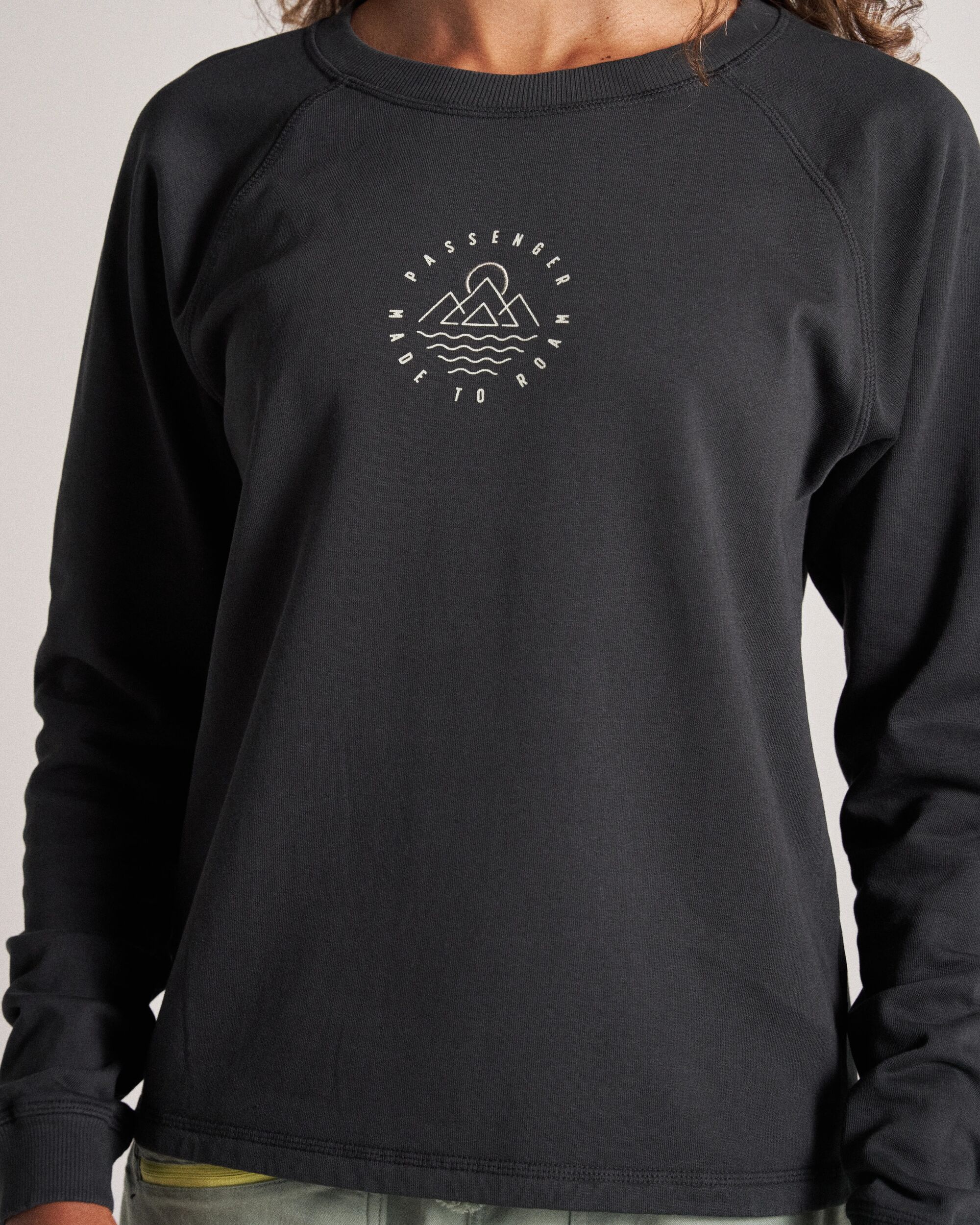 Remote Sweatshirt - Black - Image 5