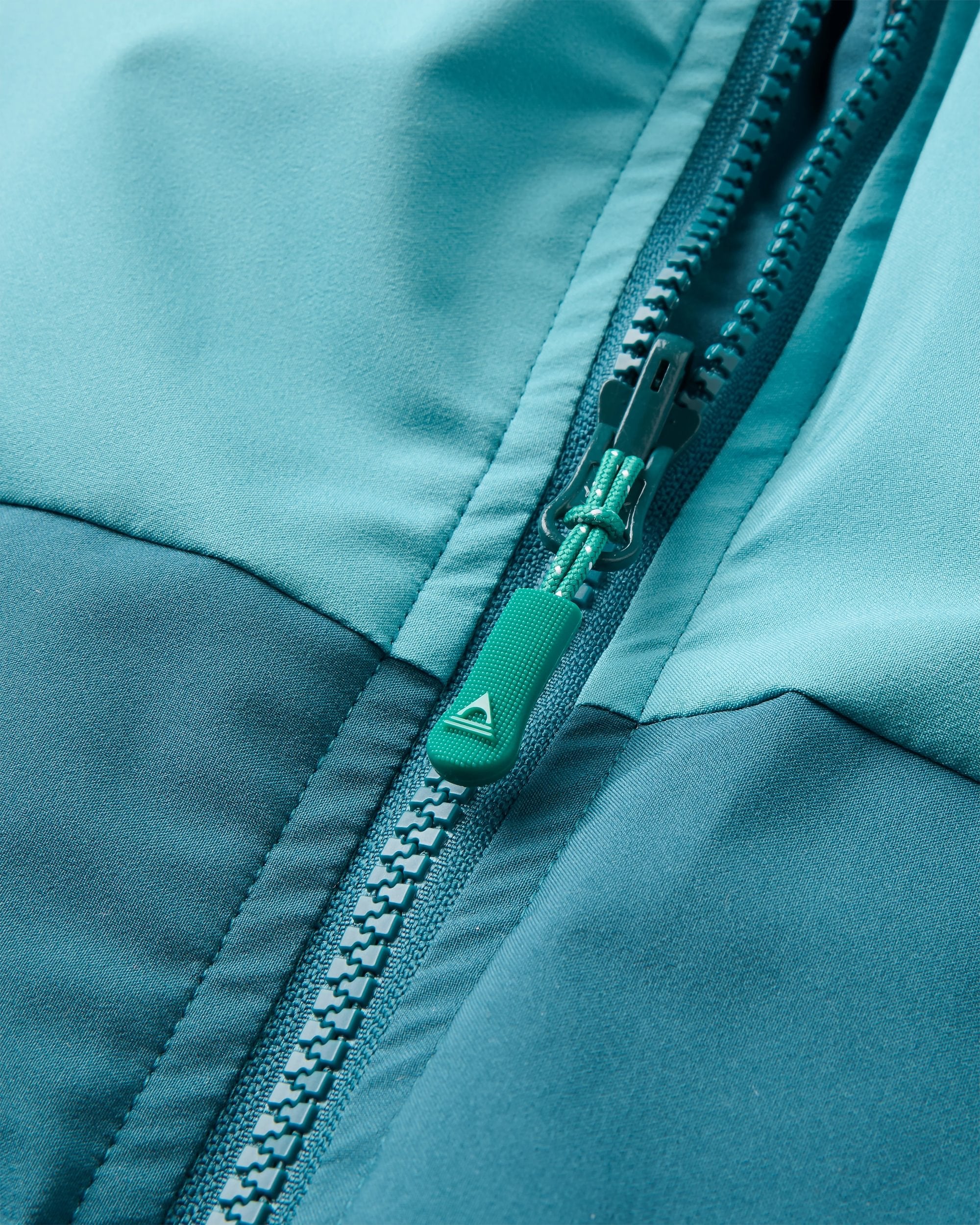 Riptide Lightweight Changing Robe - Mediterranean/ Ocean Teal - Image 6