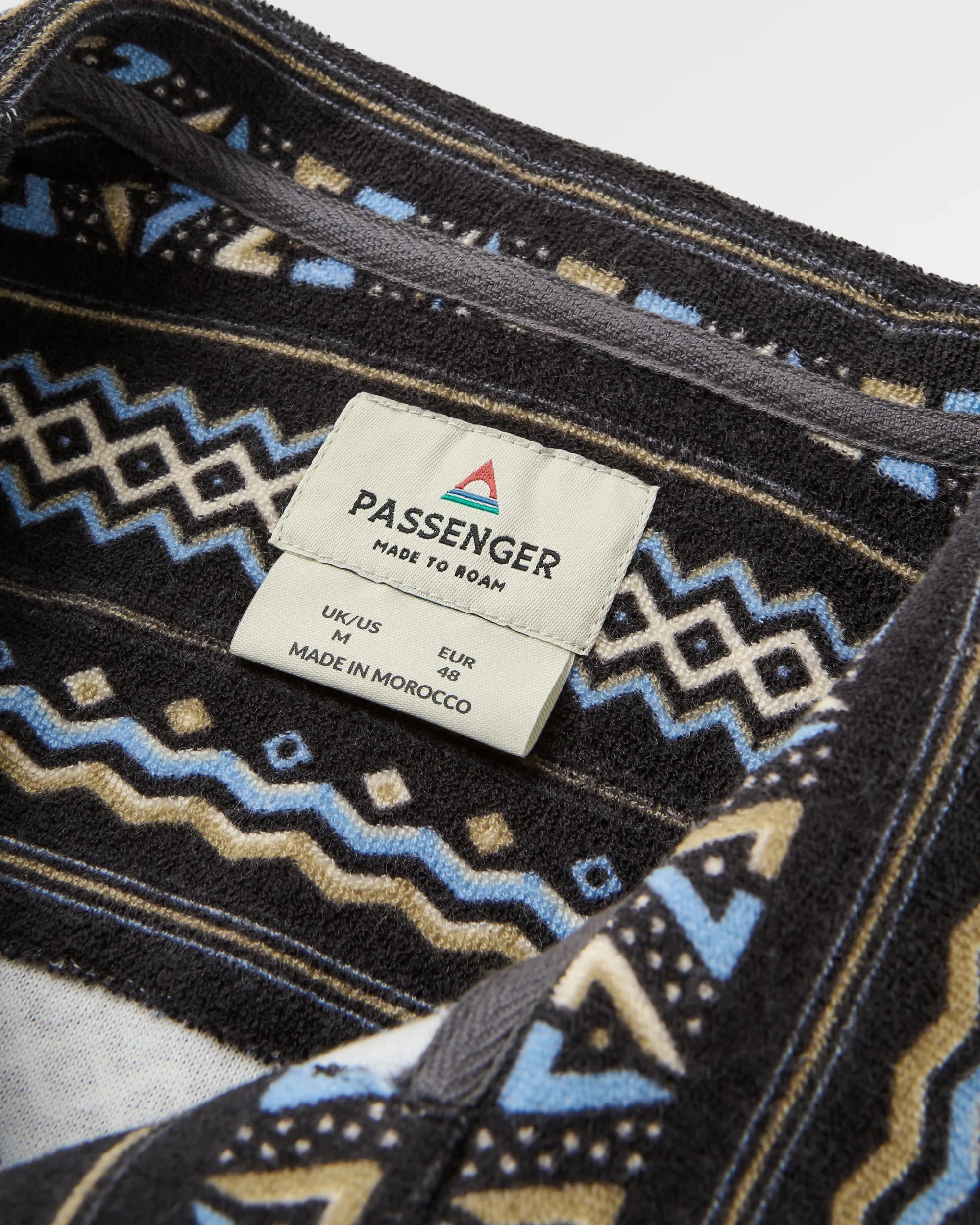Rising Towelling Polo Shirt - Geo Stripe Faded Black - Image 4
