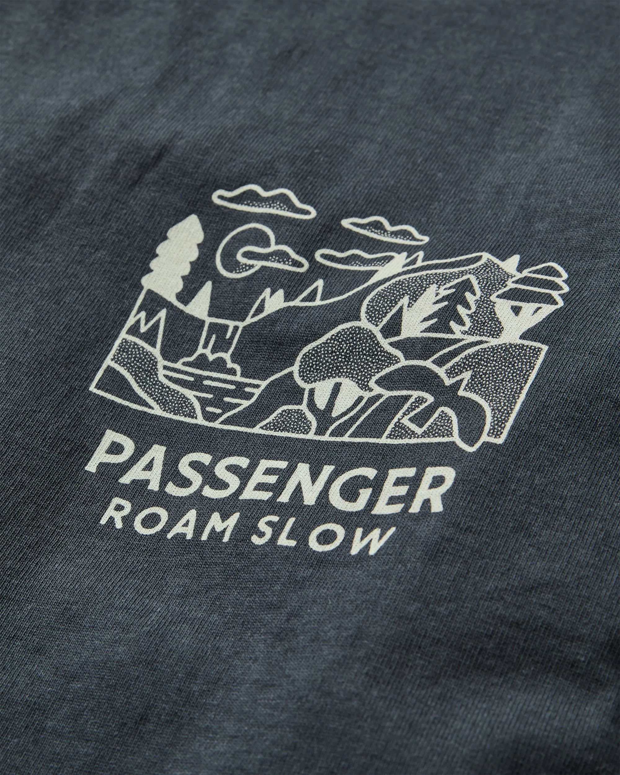 Roam Slow Men's LS T-Shirt - Black - Image 3