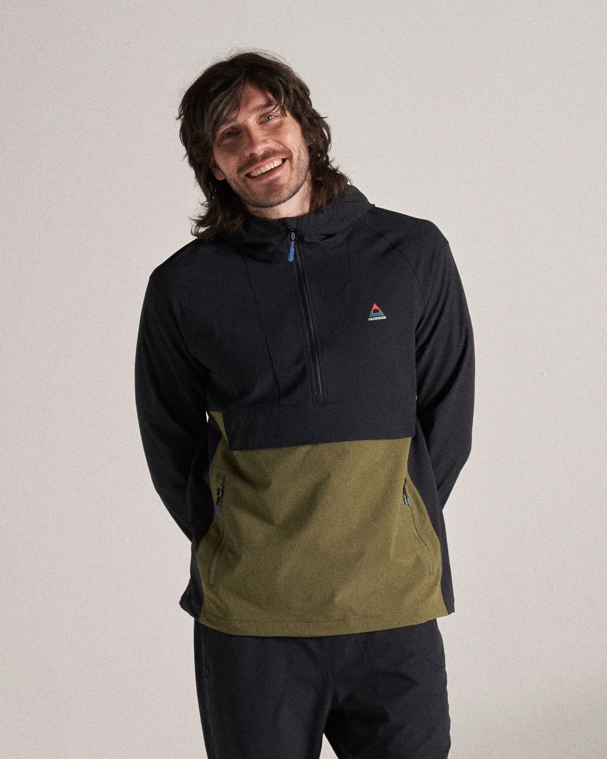 Roamer Light Softshell Anorak - Black/Khaki - Image 2