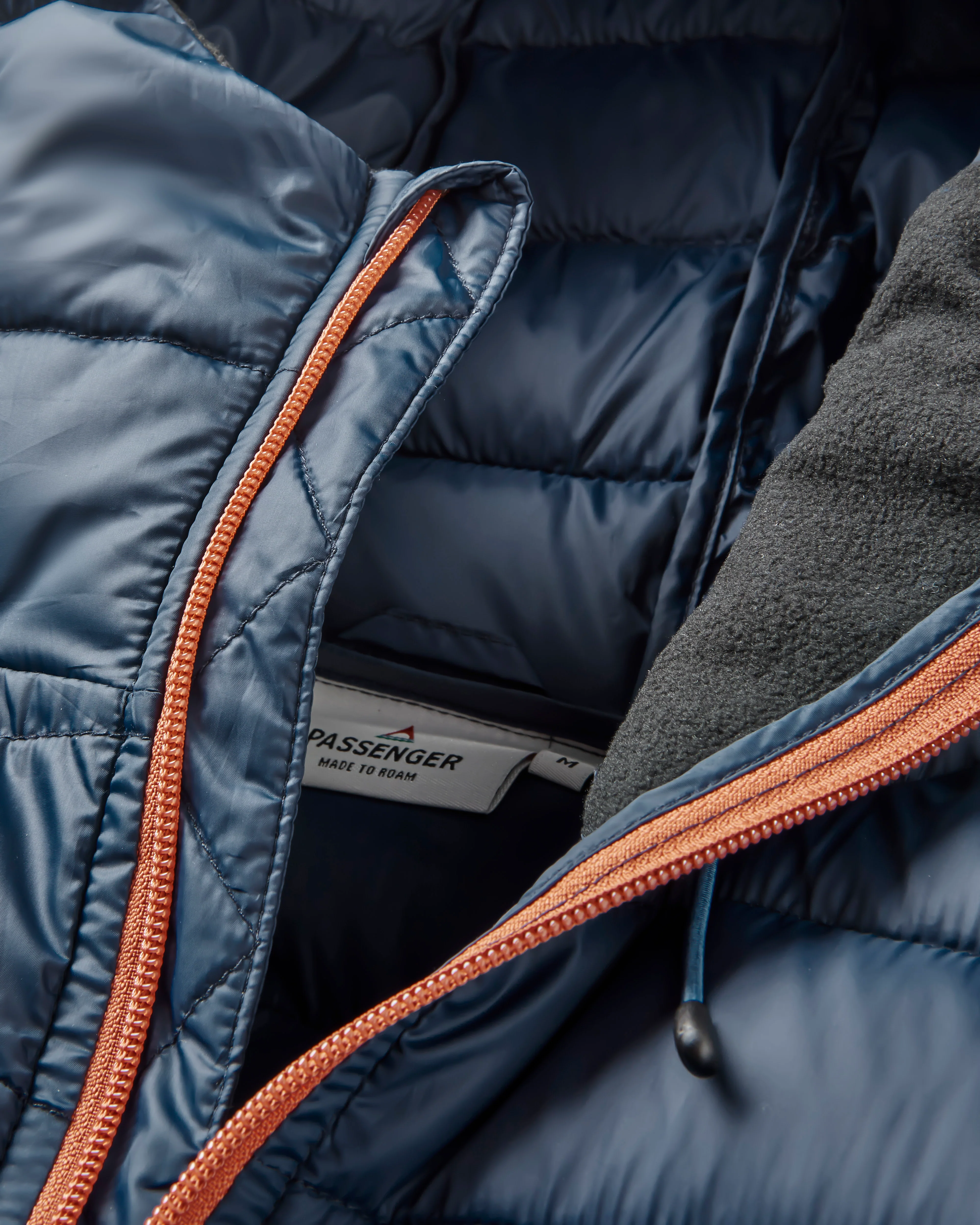 Roamer Insulated Overhead Jacket - Rich Navy/Cobalt - Image 8