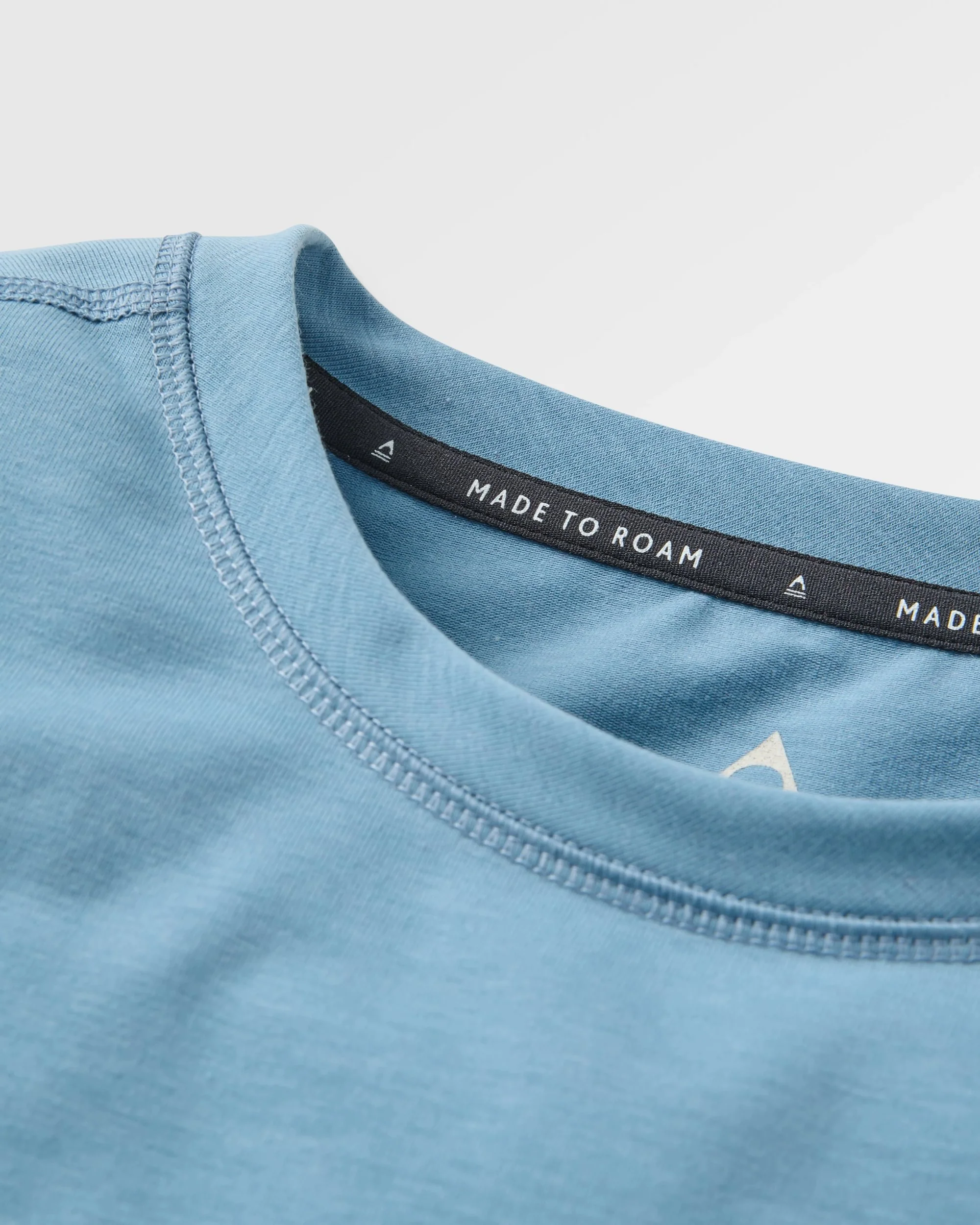 Roamscreen UPF50 Drirelease® Men's LS T-Shirt - Faded Denim - Image 6