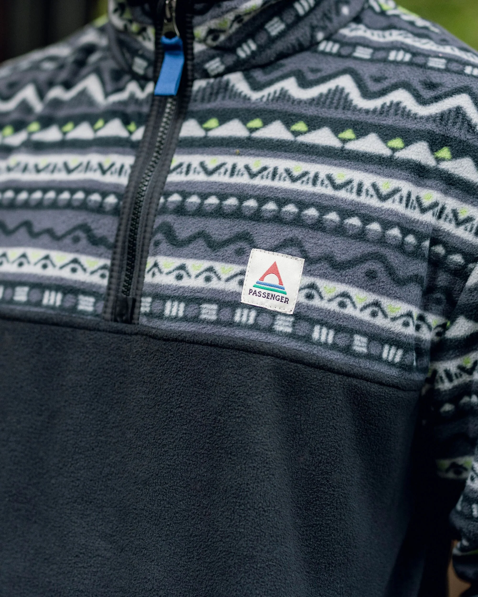 Set Off Polar 1/4 Zip Fleece - Mountain Geo Charcoal - Image 4
